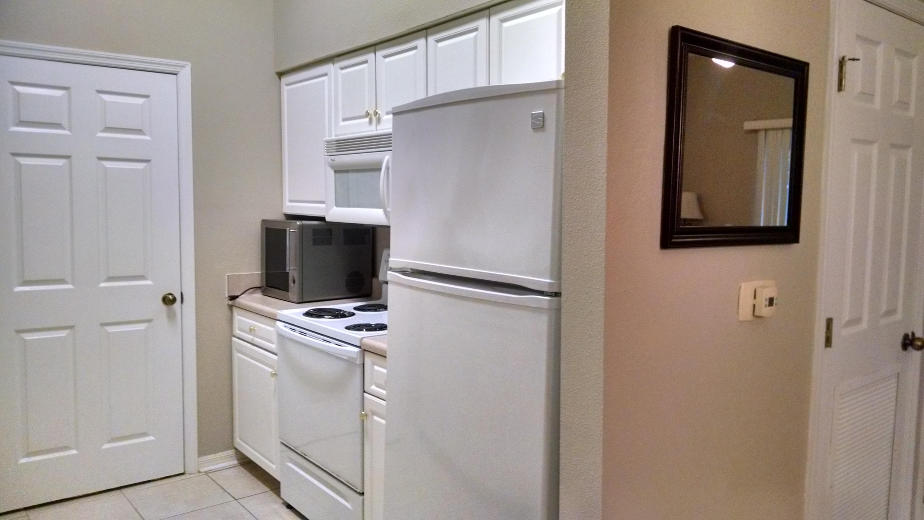 THE FLORIDA CLUB - Residential Lease