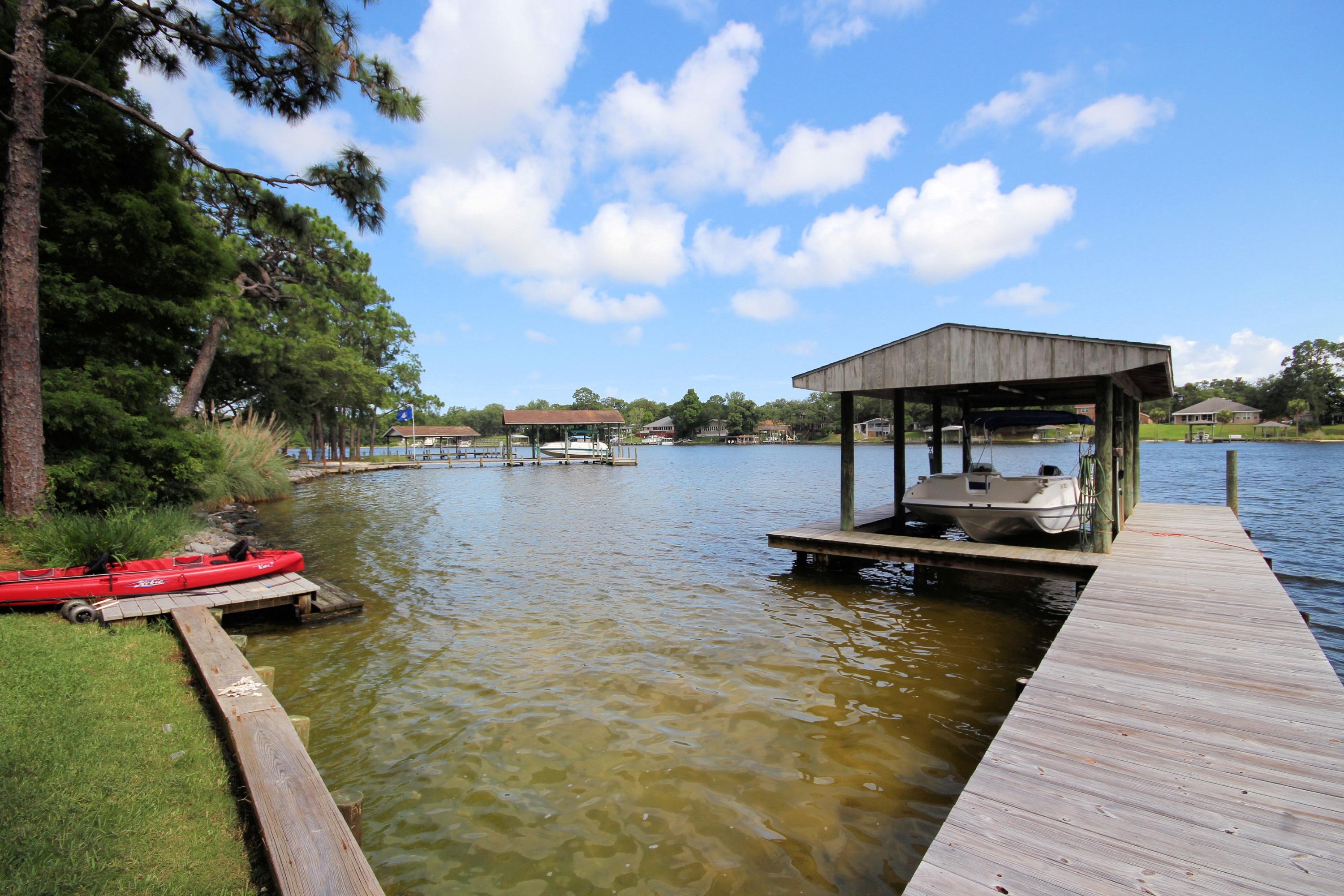 BAYOU POQUITO - Residential