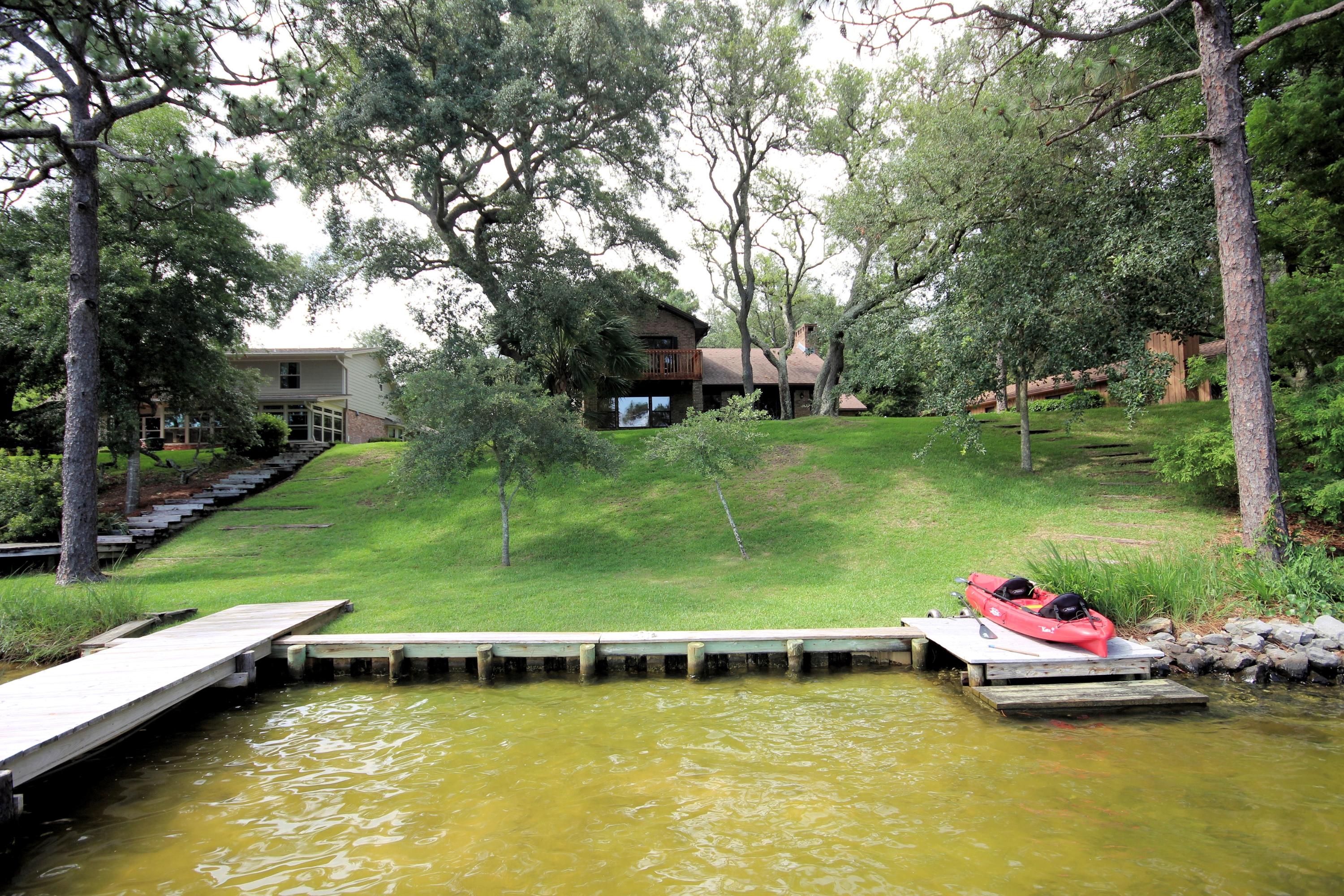BAYOU POQUITO - Residential
