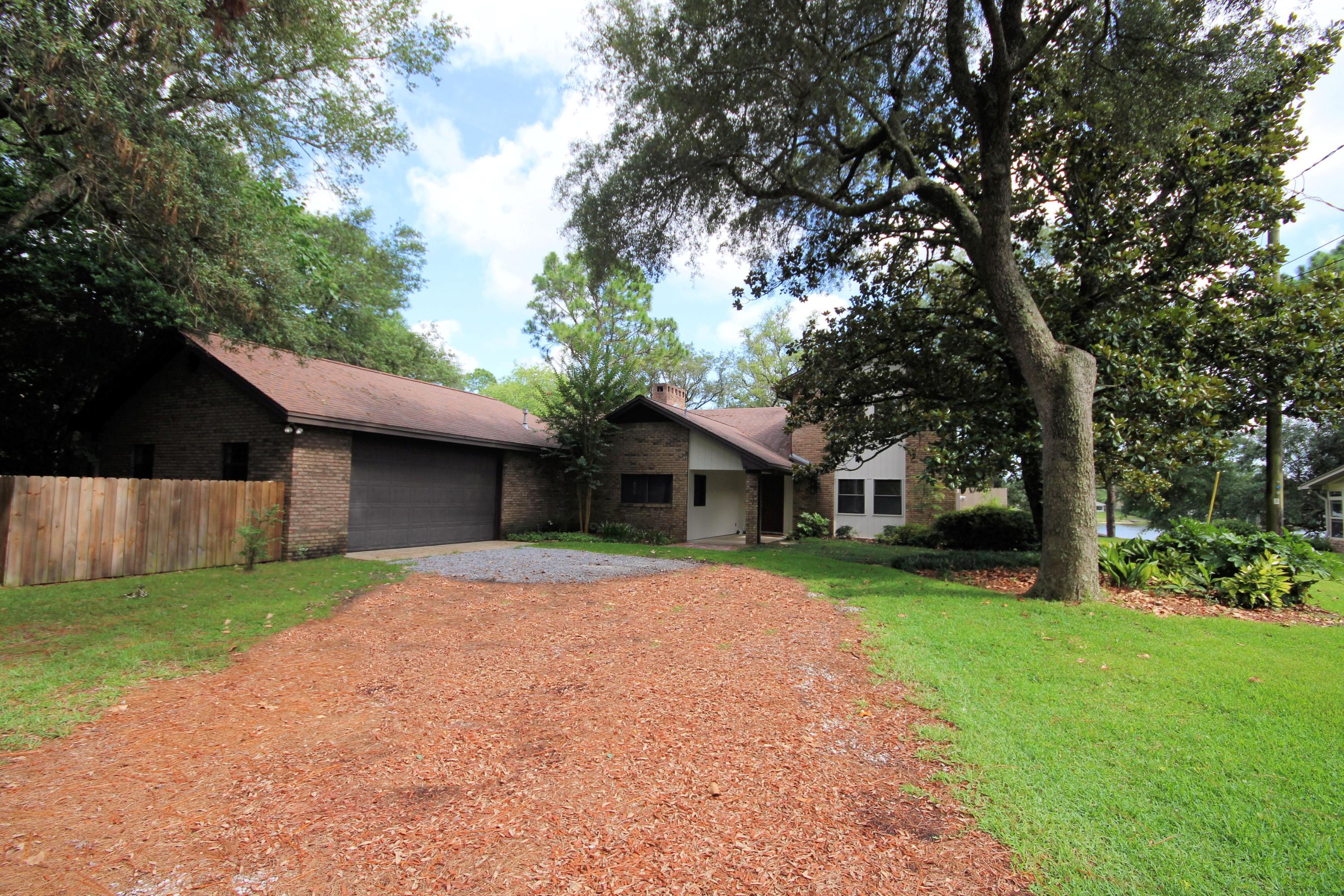 BAYOU POQUITO - Residential