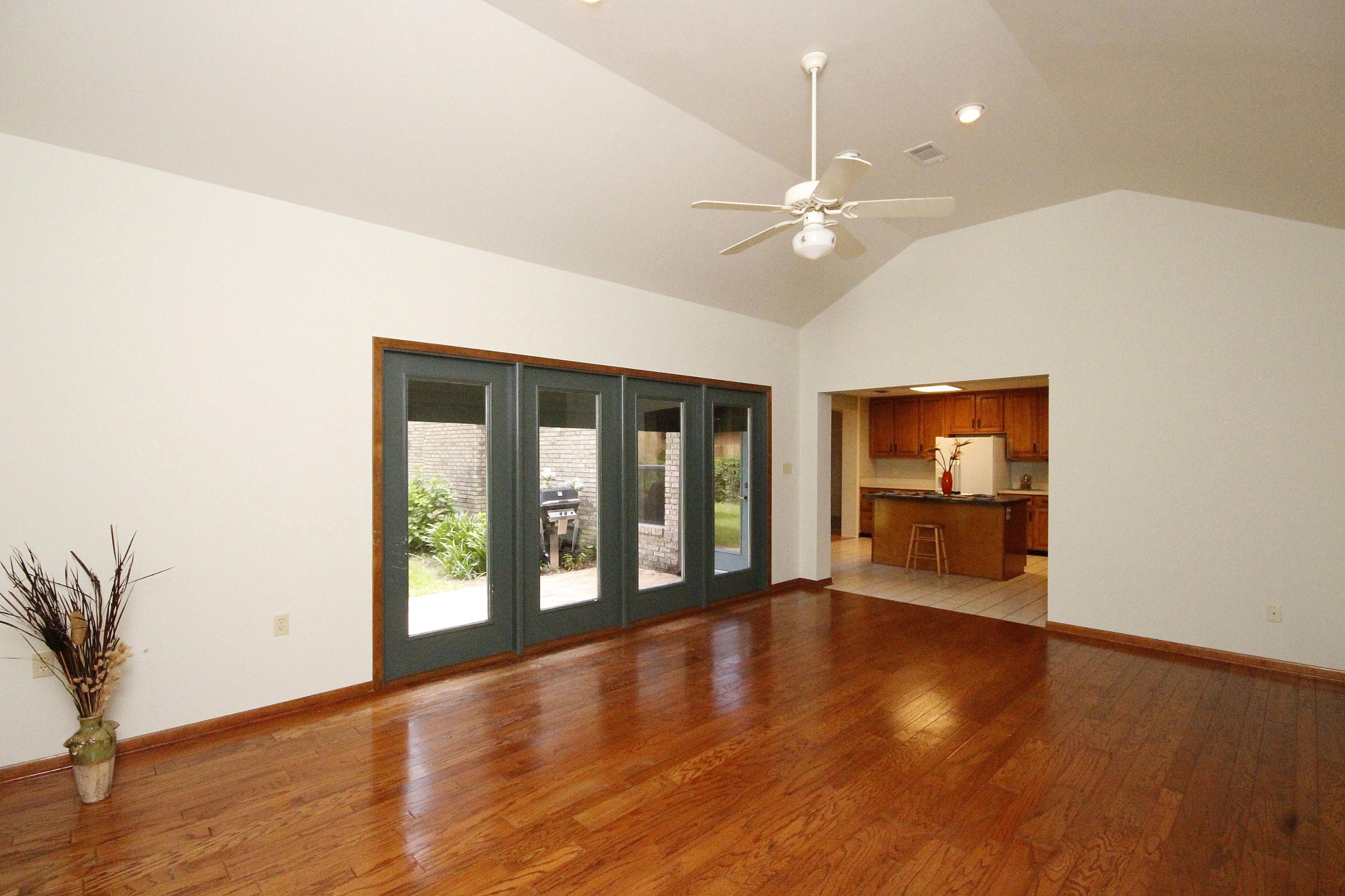 BAYOU POQUITO - Residential