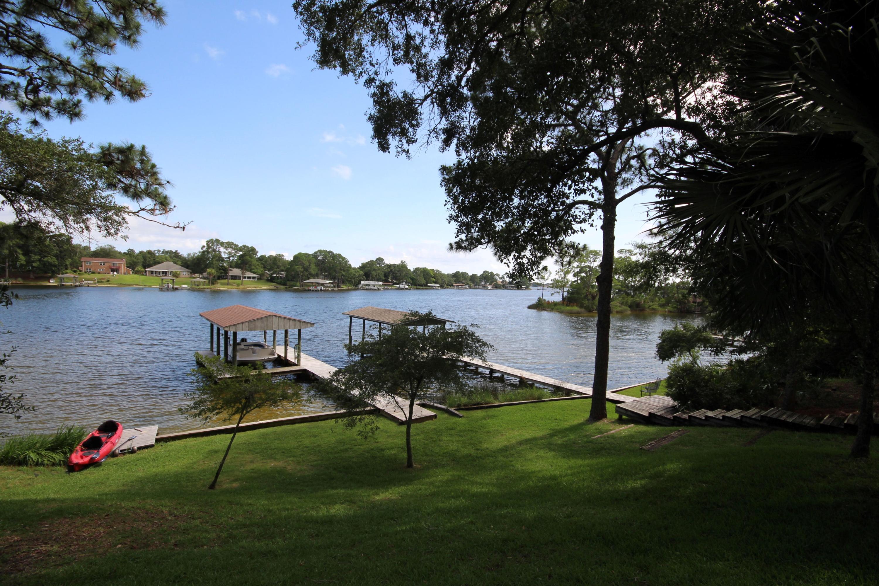 BAYOU POQUITO - Residential