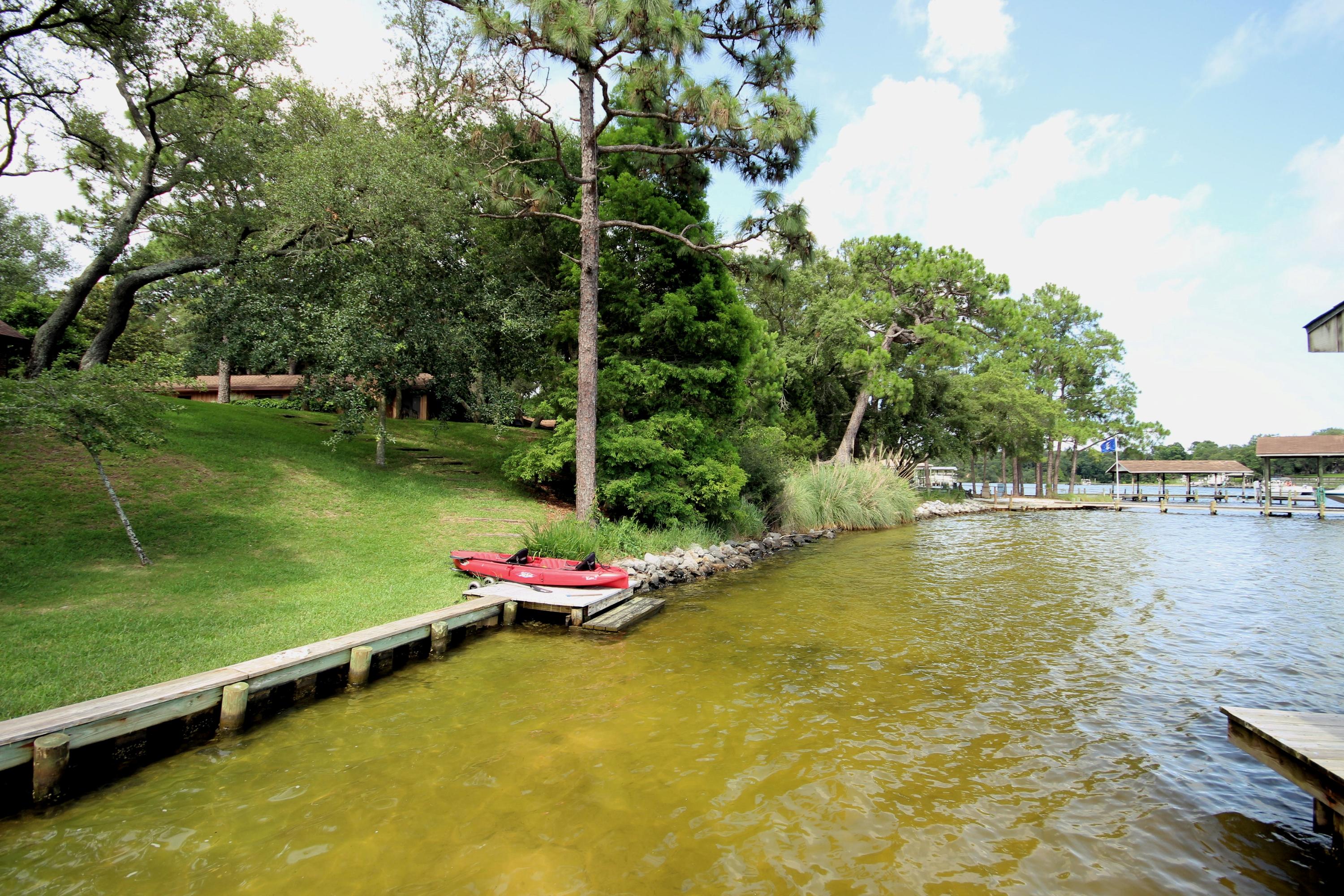 BAYOU POQUITO - Residential