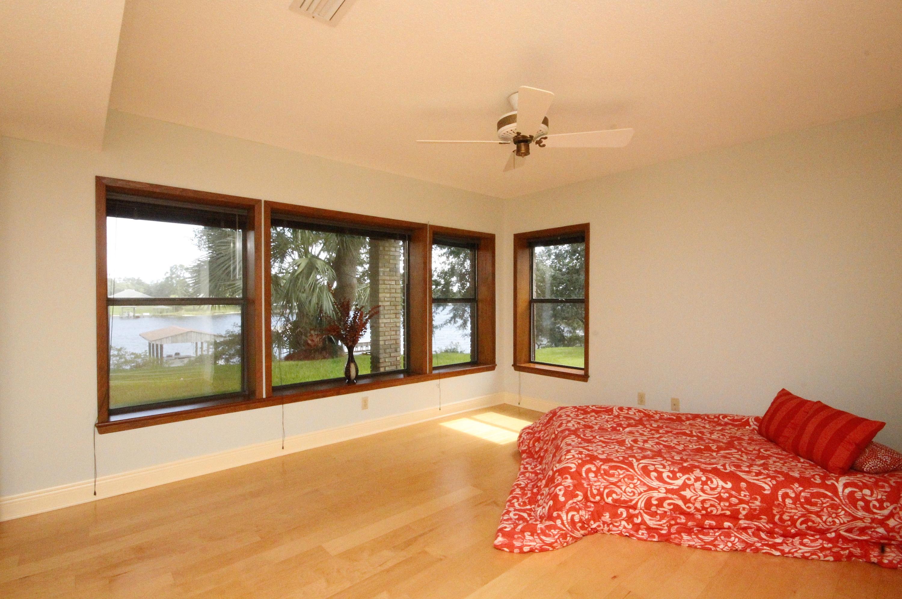 BAYOU POQUITO - Residential