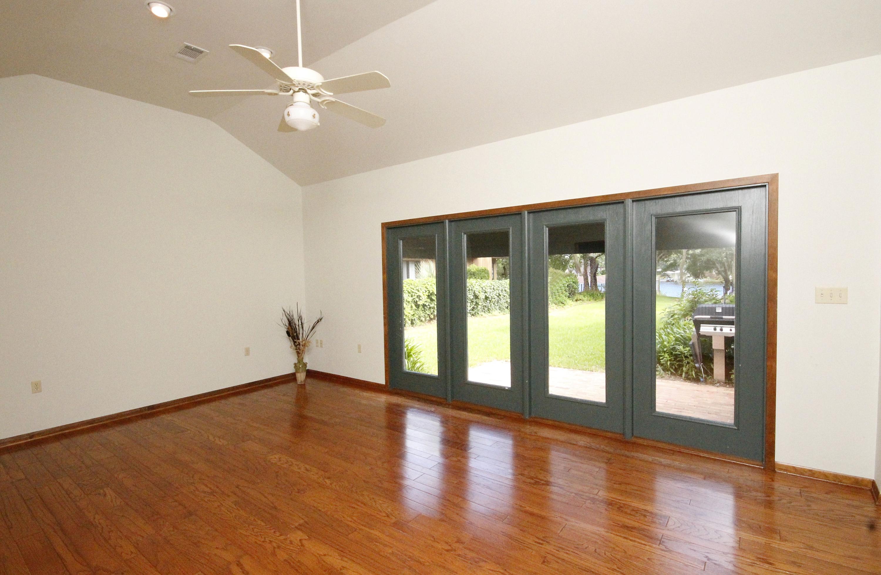 BAYOU POQUITO - Residential