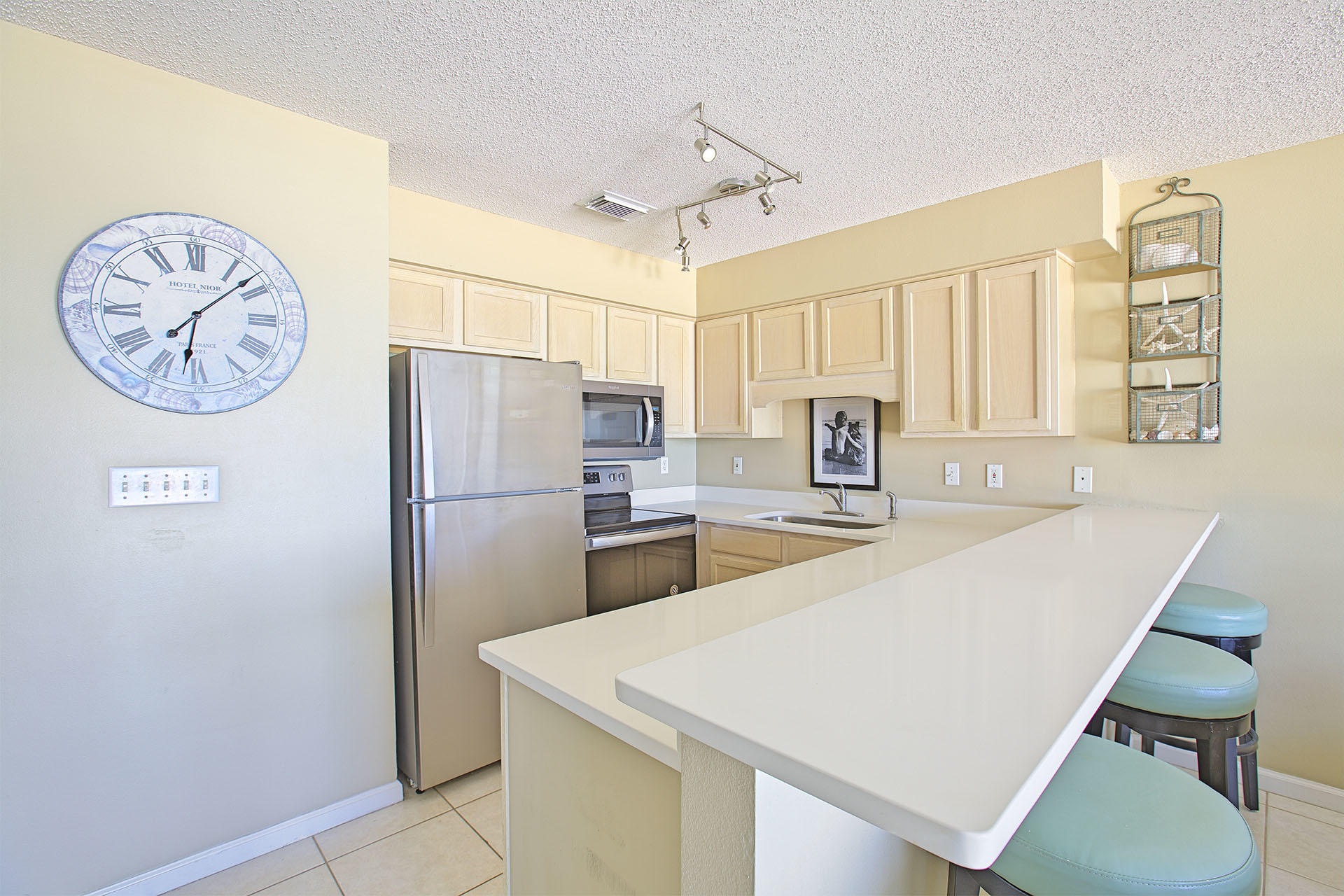 WINDANCER CONDO - Residential