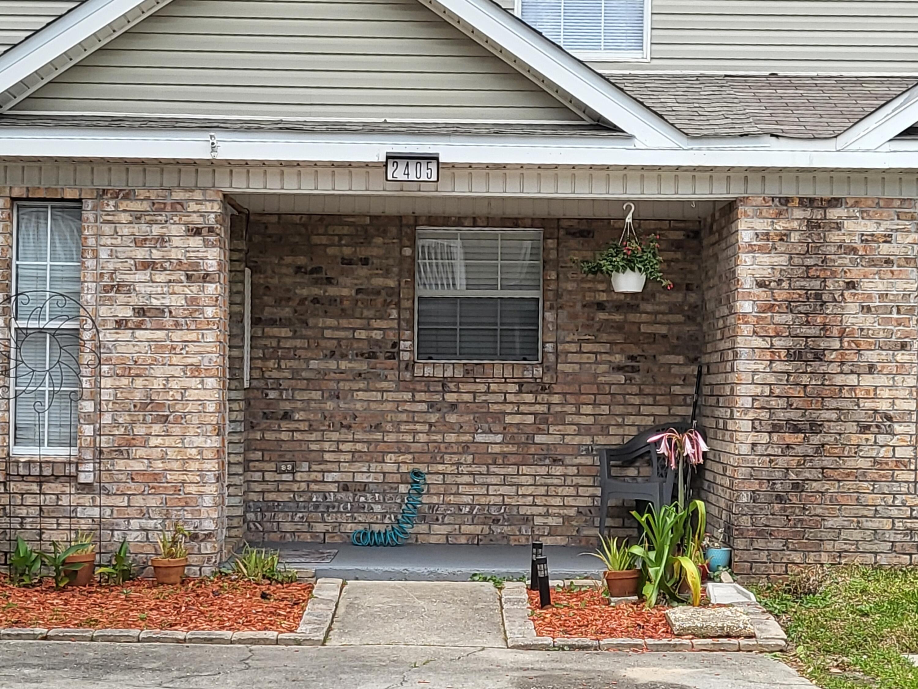 This spacious townhome is centrally located in FWB. It is ready for immediate occupancy. Features are a living/dining area, kitchen, a finished flex space, a half bath and a laundry room (washer & dryer convey) on the first floor. 2 generous sized bedrooms and full bath are on second floor. Primary bedroom has a walk-in closet and direct entry to the bathroom. New ceiling fans, vinyl plank flooring, and fresh paint. New roof in 2023, new hot water heater in January 2024 and new AC just installed in April 2024.This townhome has been occupied by one owner since construction and never been on a rental program. It is available for immediate occupancy.
