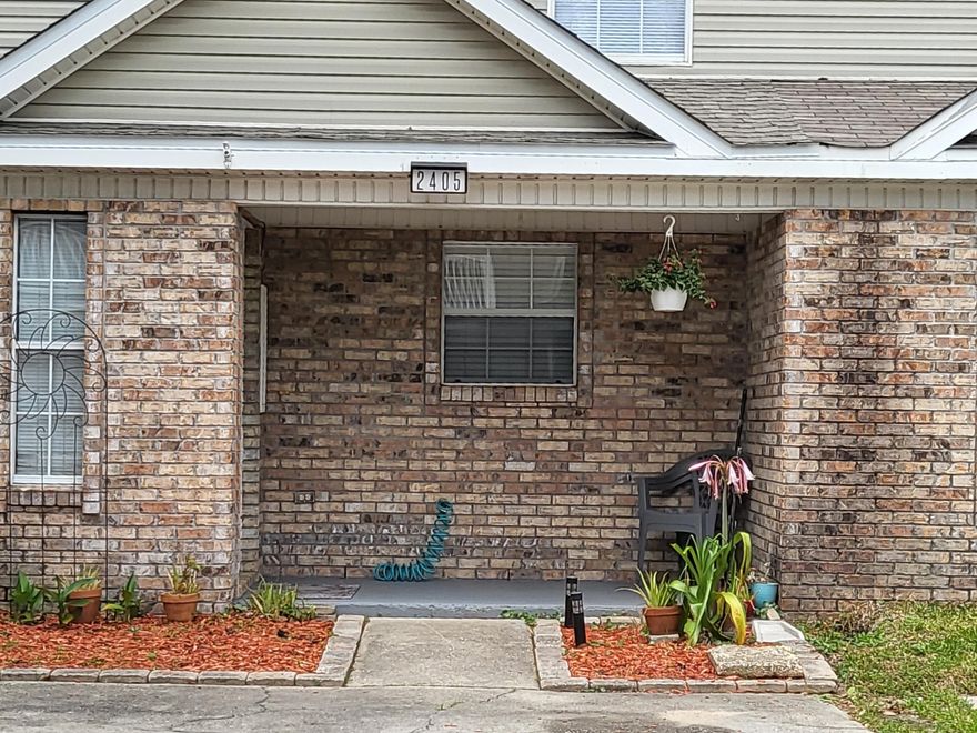 This spacious townhome is centrally located in FWB.  It is ready for immediate occupancy.  Features are a living/dining area, kitchen, a finished flex space, a half bath and a laundry room (washer & dryer convey) on the first floor.  2 generous sized bedrooms and full bath are on second floor.  Primary bedroom has a walk-in closet and direct entry to the bathroom. New ceiling fans, vinyl plank flooring, and fresh paint.  New roof in 2023, new hot water heater in January 2024 and new AC just installed in April 2024.This townhome has been occupied by one owner since construction and never been on a rental program.  It is available for immediate occupancy.