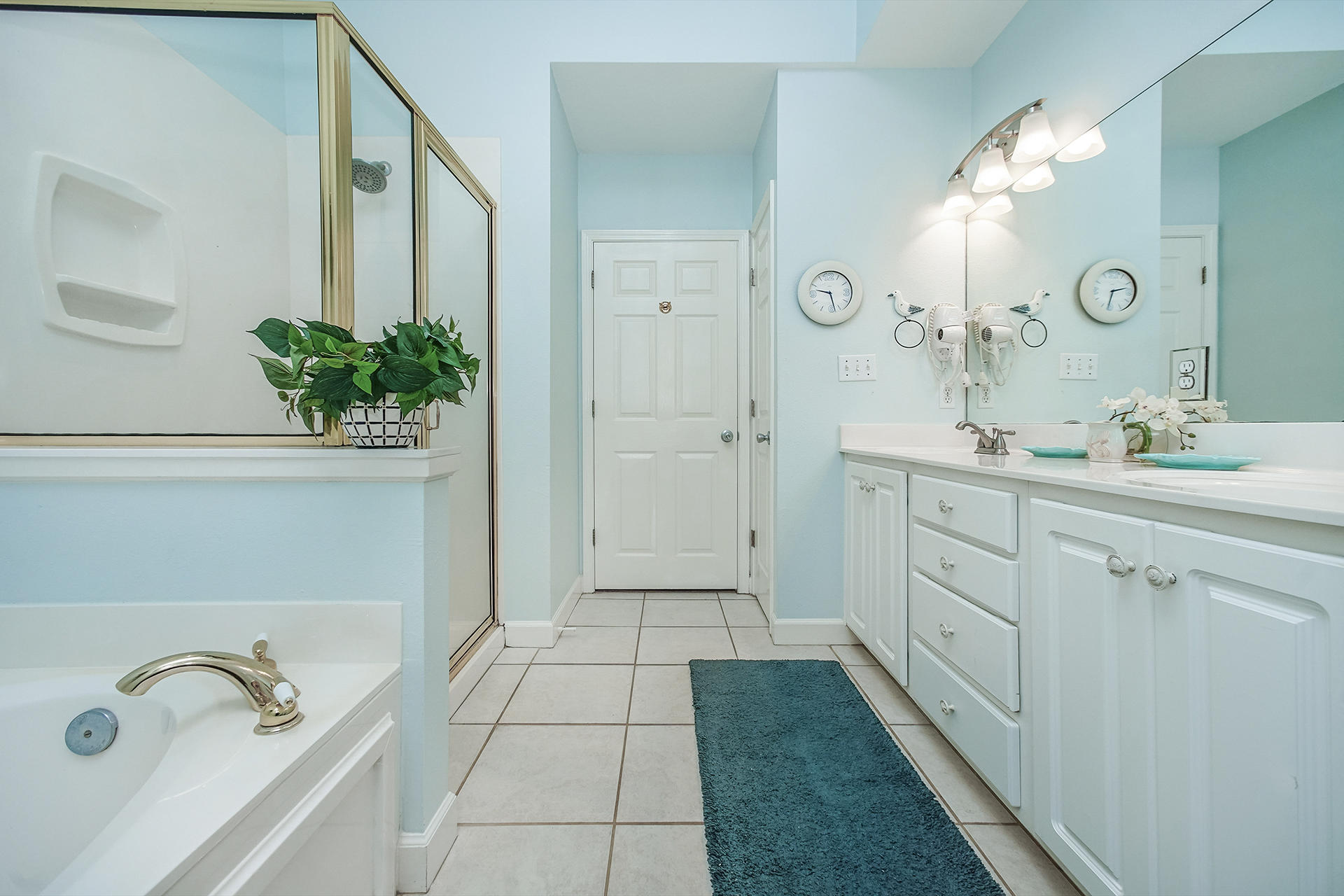 SEAFARER CONDO - Residential