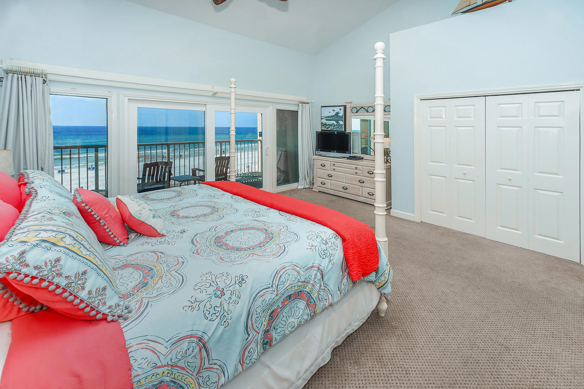 SEAFARER CONDO - Residential