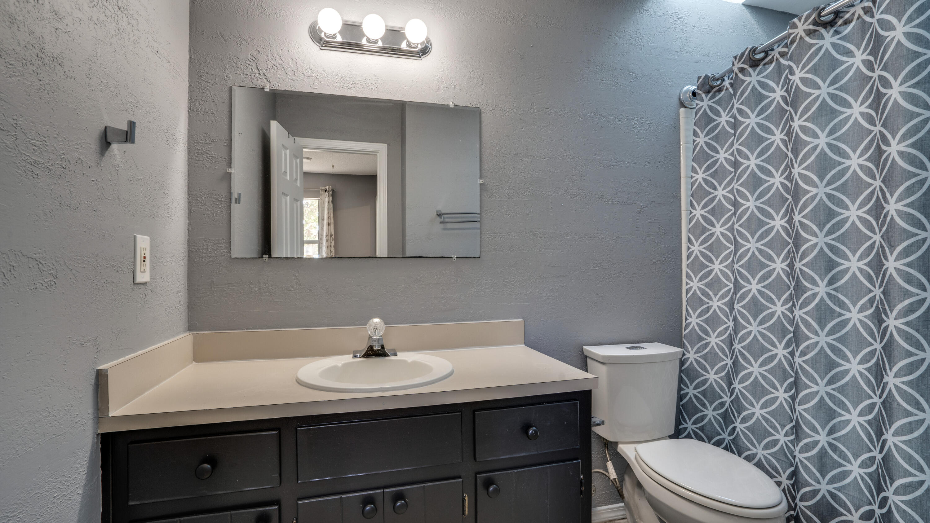 CANDLEWOOD VILLAGE LOT 12 BLK A - Residential