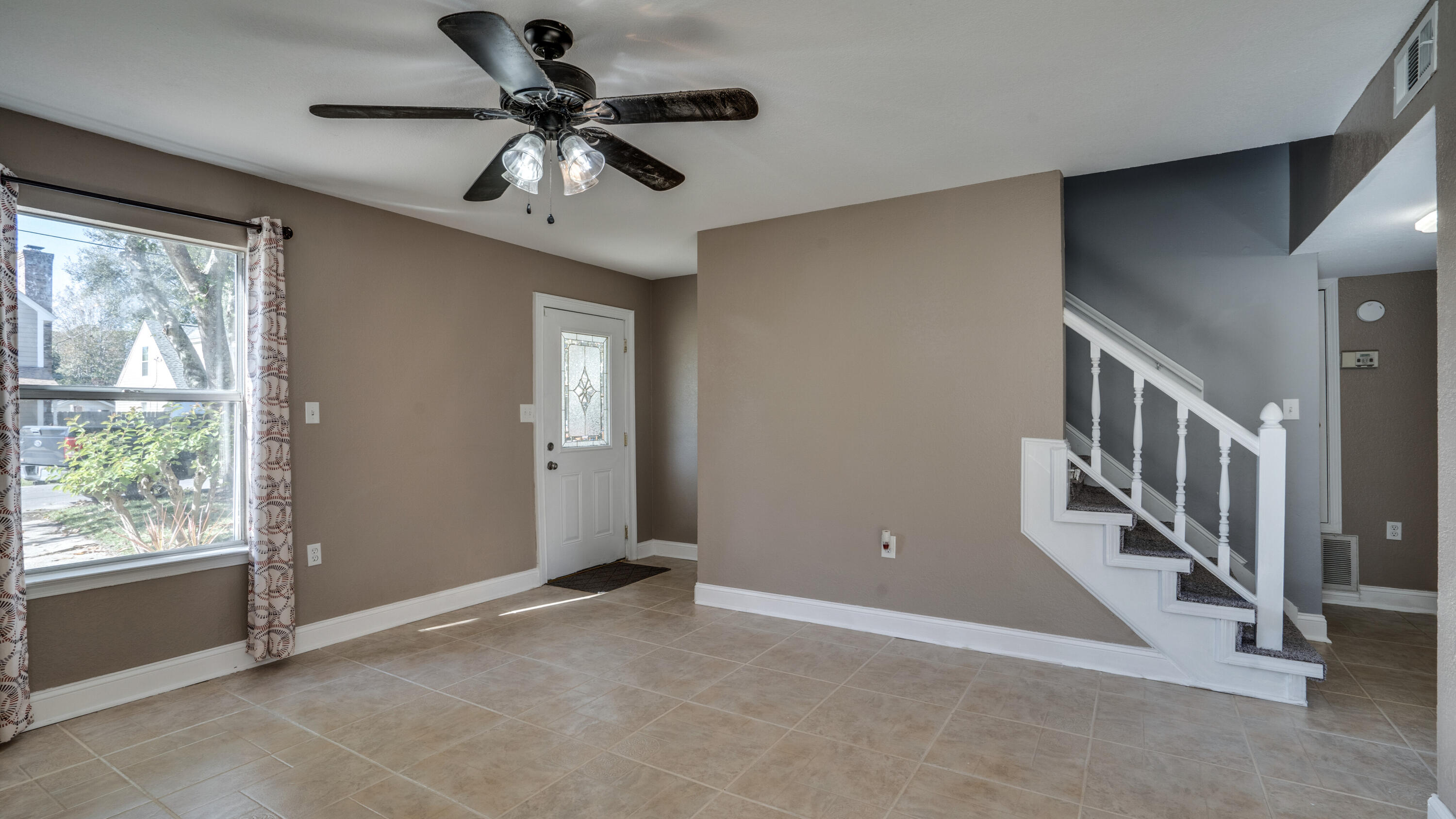 CANDLEWOOD VILLAGE LOT 12 BLK A - Residential