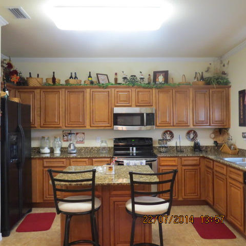 MERIDIAN SQUARE TOWNHOMES - Residential