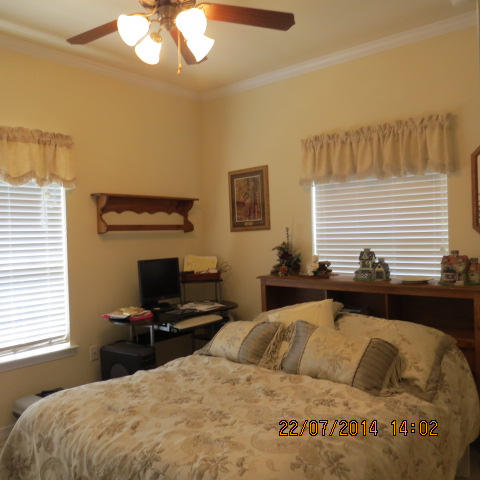 MERIDIAN SQUARE TOWNHOMES - Residential