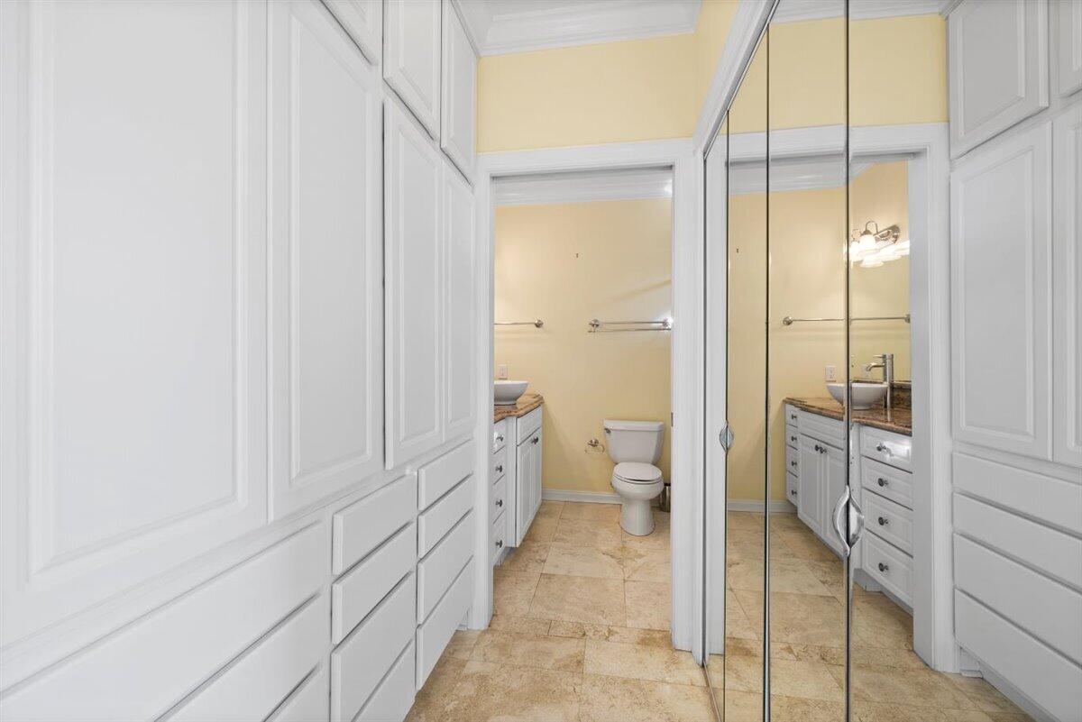 FRENCH QUARTERS - Residential