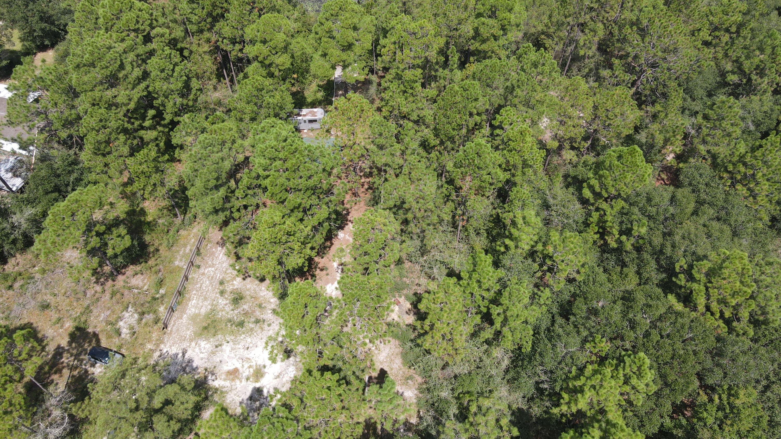 IMPERIAL LAKES - Land