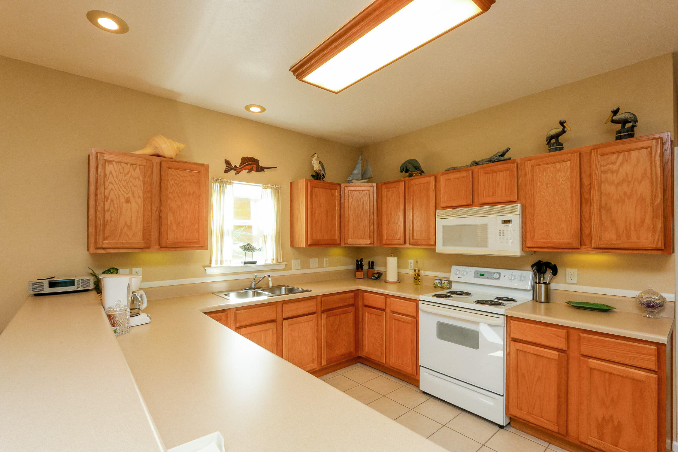 MAGNOLIA BEACH - Residential