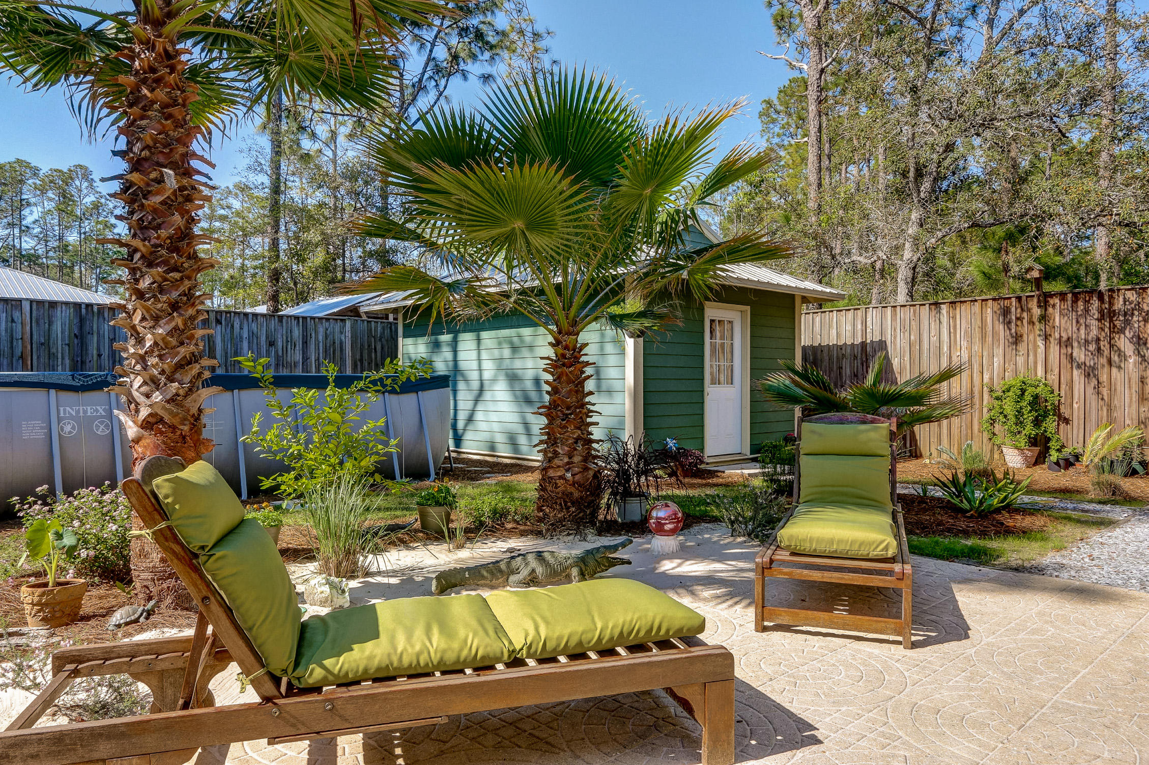 MAGNOLIA BEACH - Residential