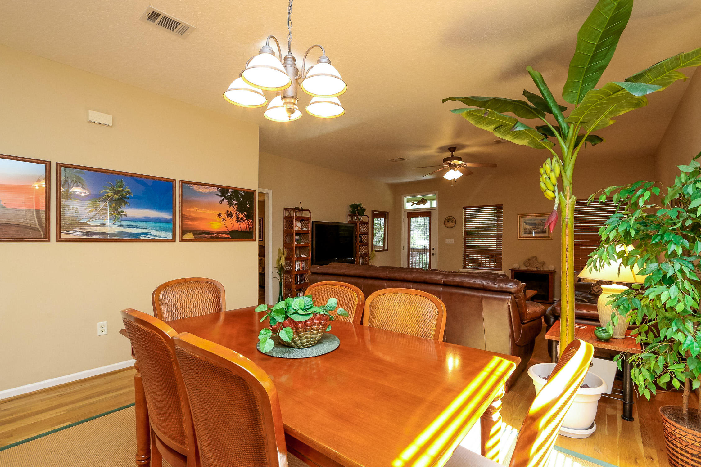 MAGNOLIA BEACH - Residential