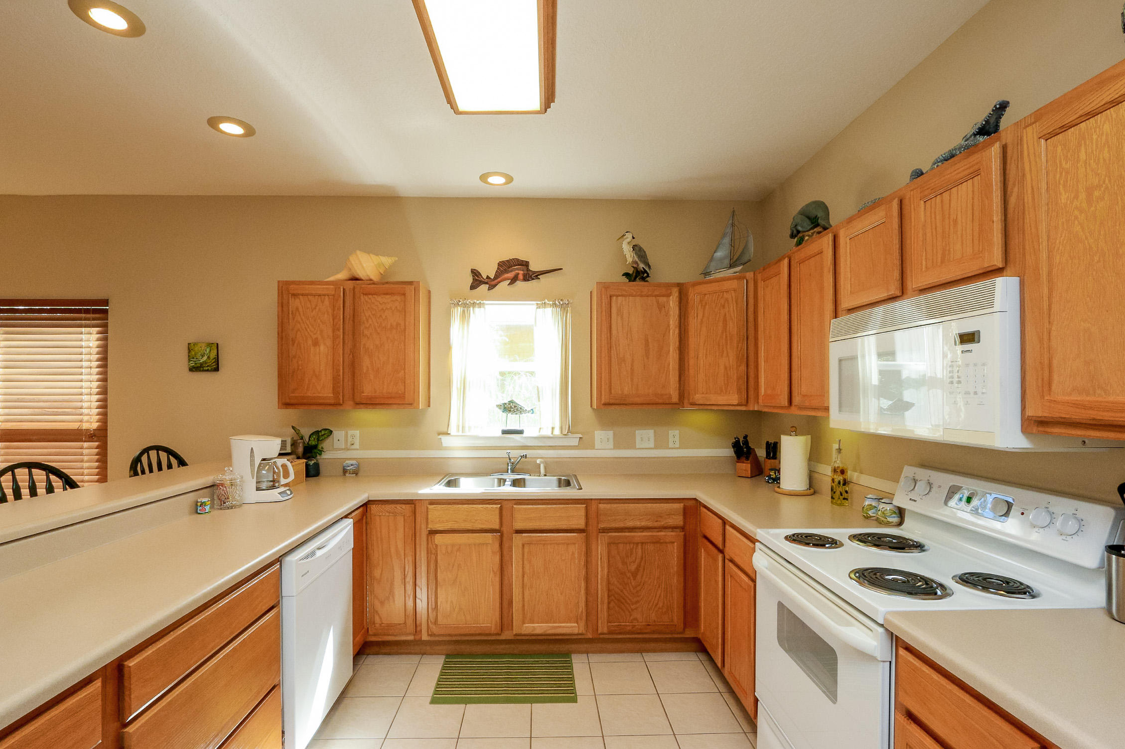 MAGNOLIA BEACH - Residential