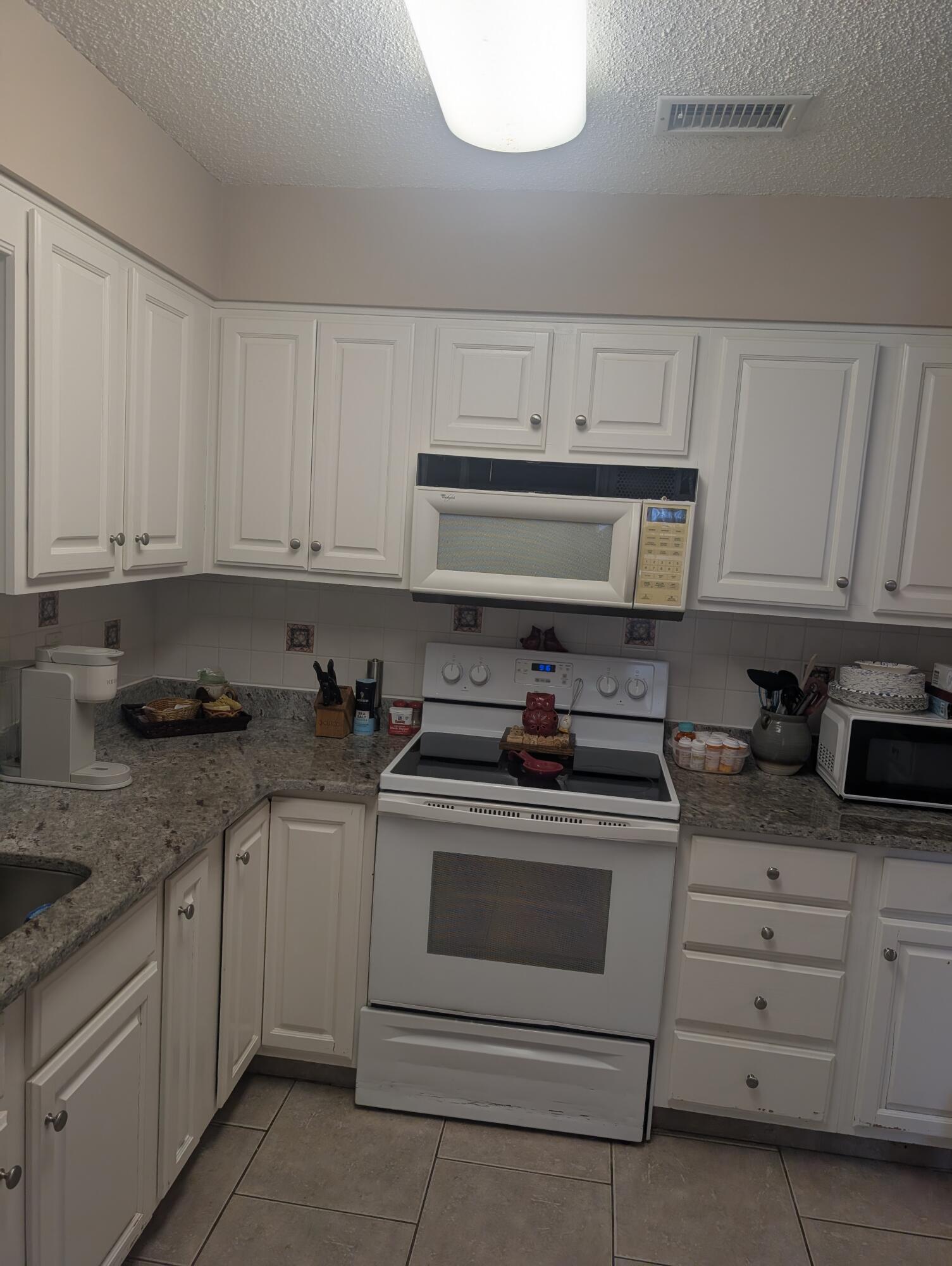 HIDDEN TRAIL PHASE I - Residential