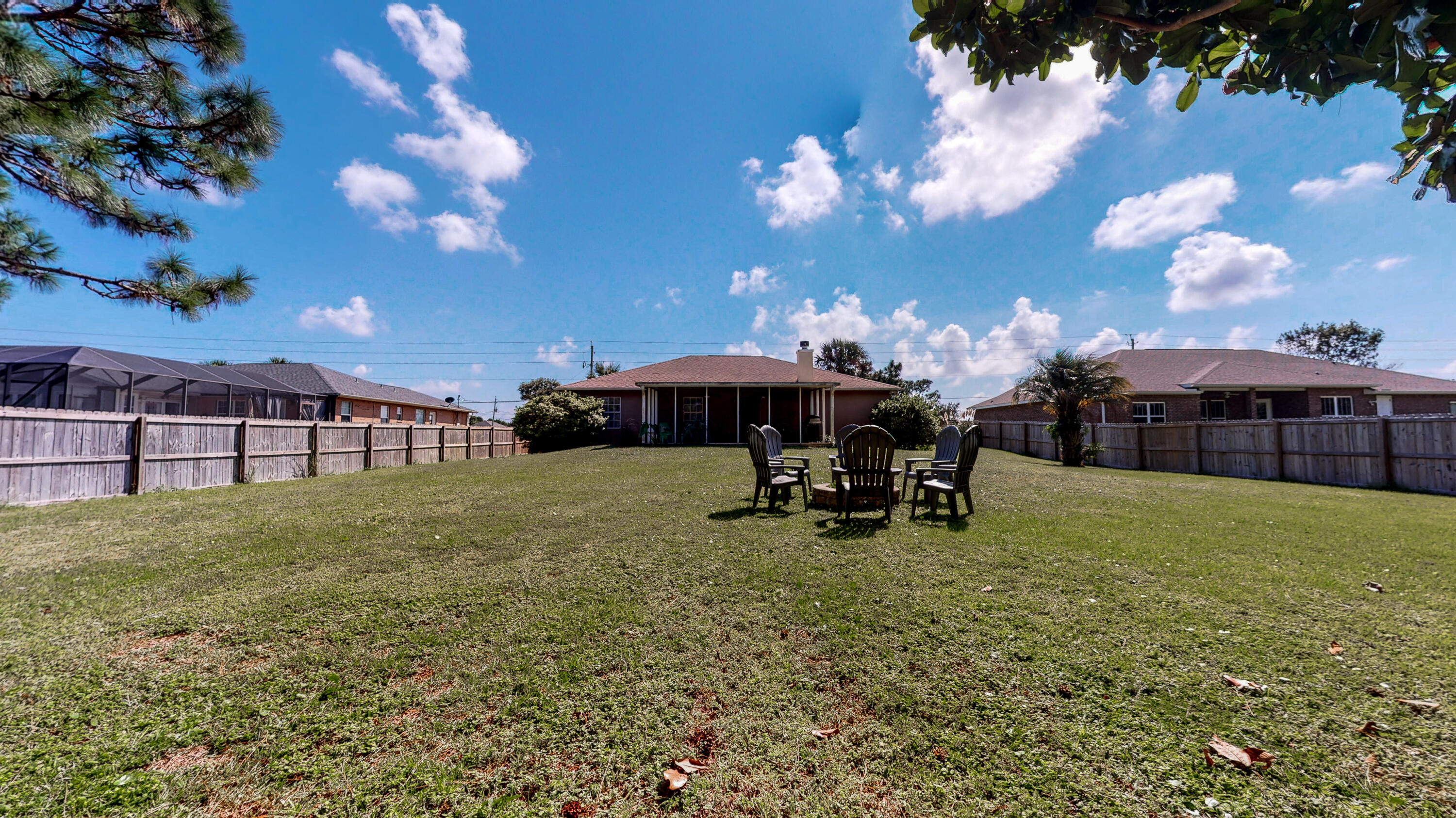 HOLLEY BY THE SEA - Residential