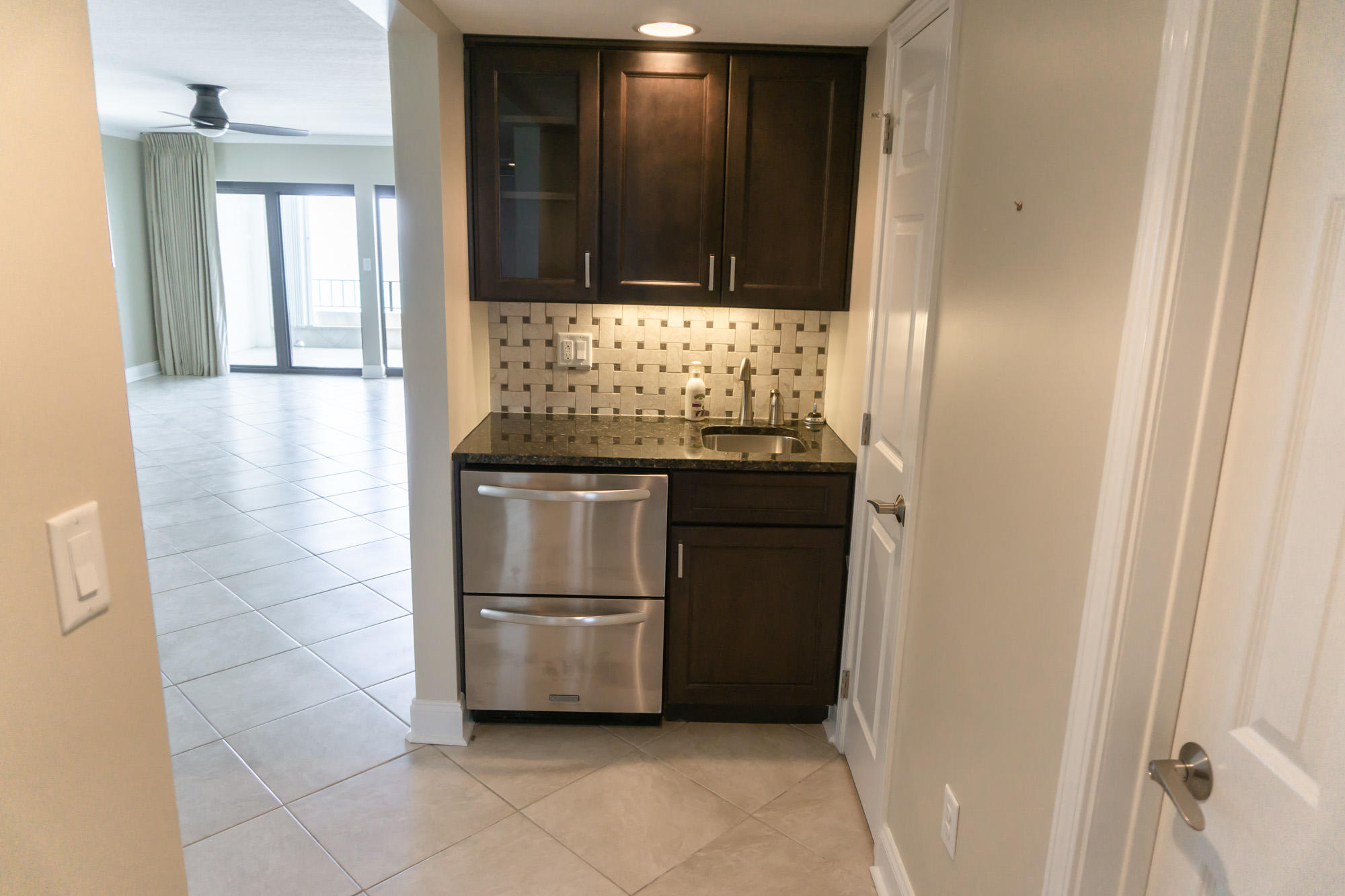 BREAKERS EAST CONDO - Residential