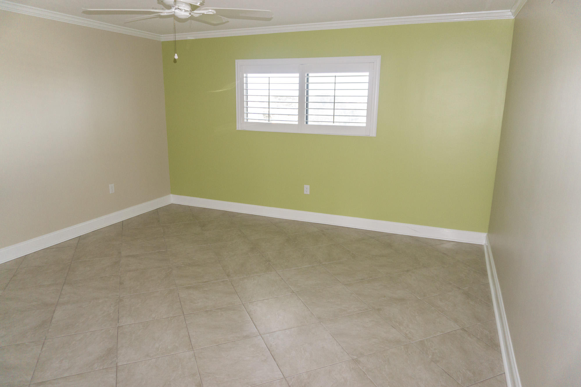 BREAKERS EAST CONDO - Residential