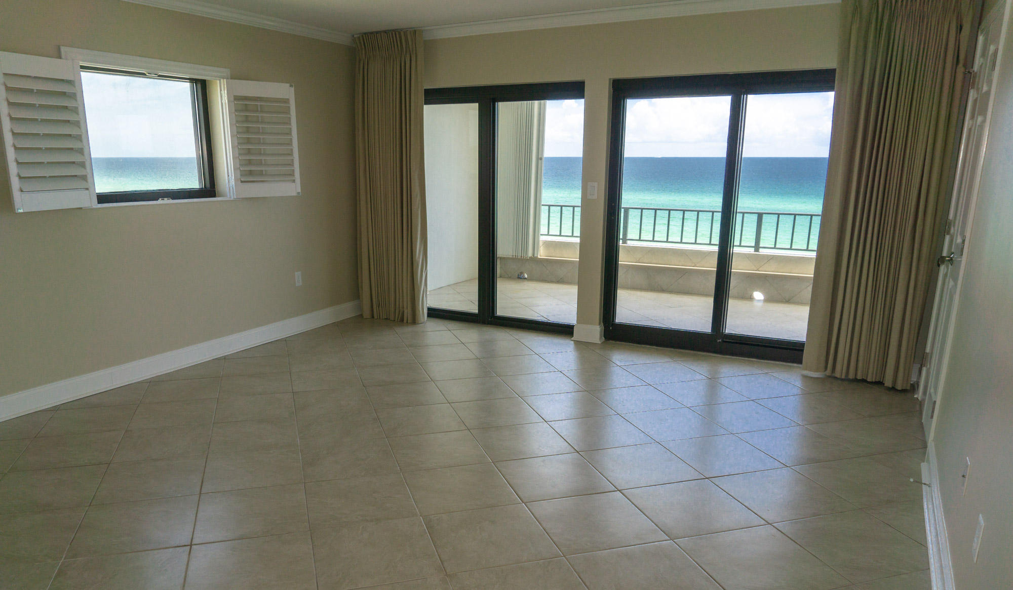 BREAKERS EAST CONDO - Residential