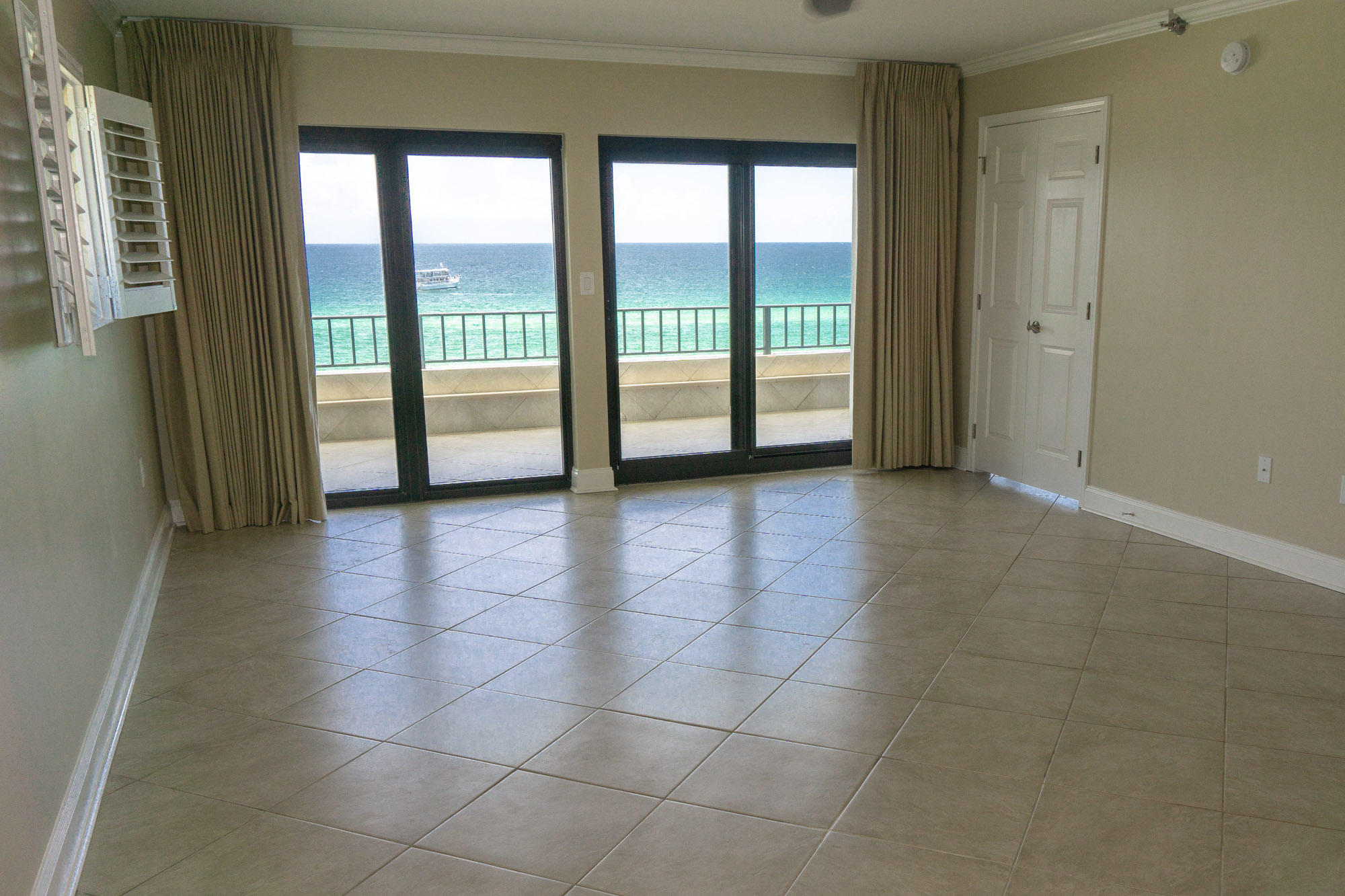 BREAKERS EAST CONDO - Residential