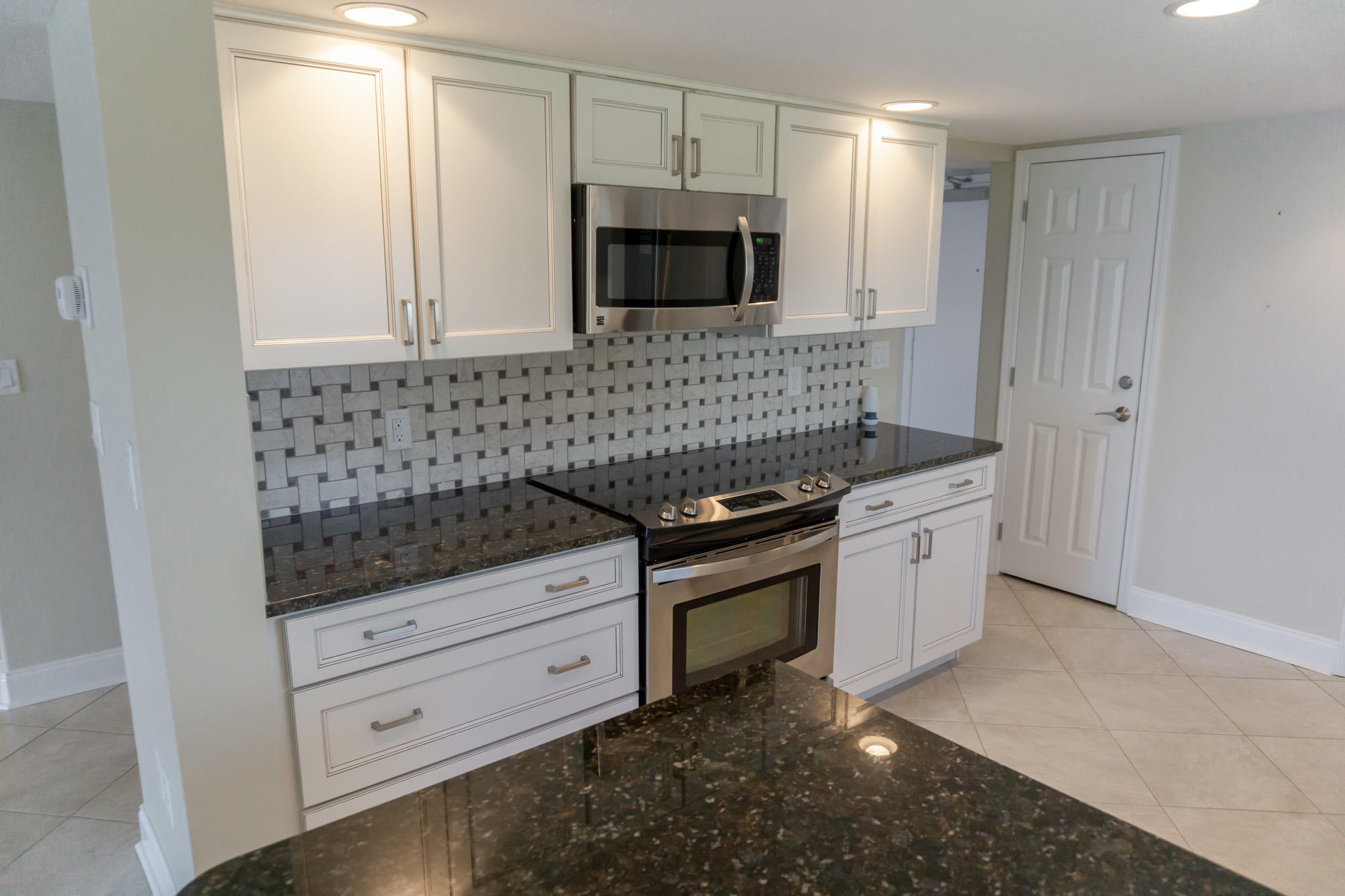 BREAKERS EAST CONDO - Residential