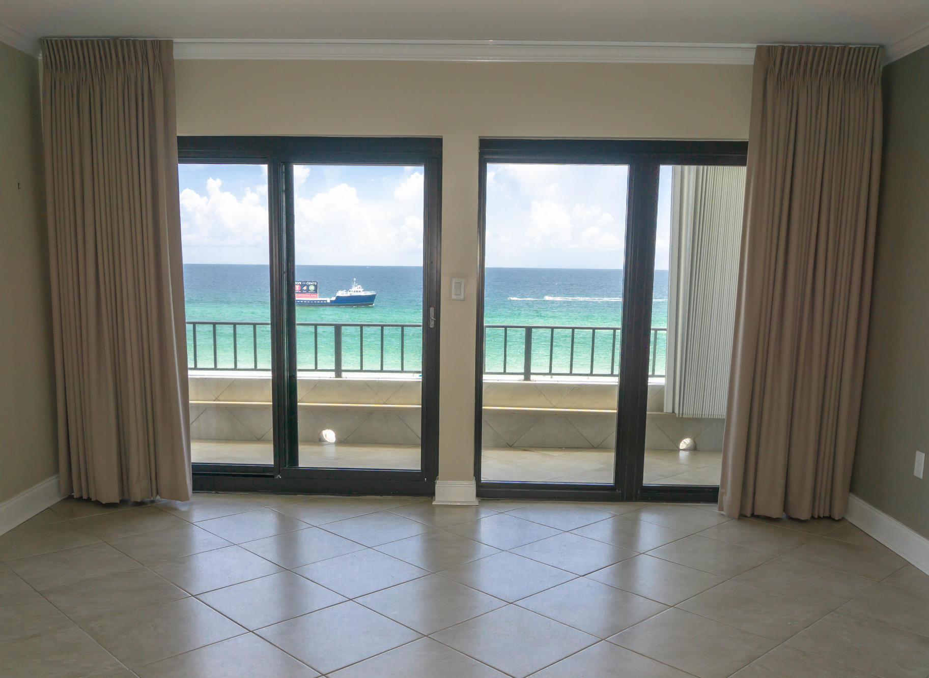 BREAKERS EAST CONDO - Residential