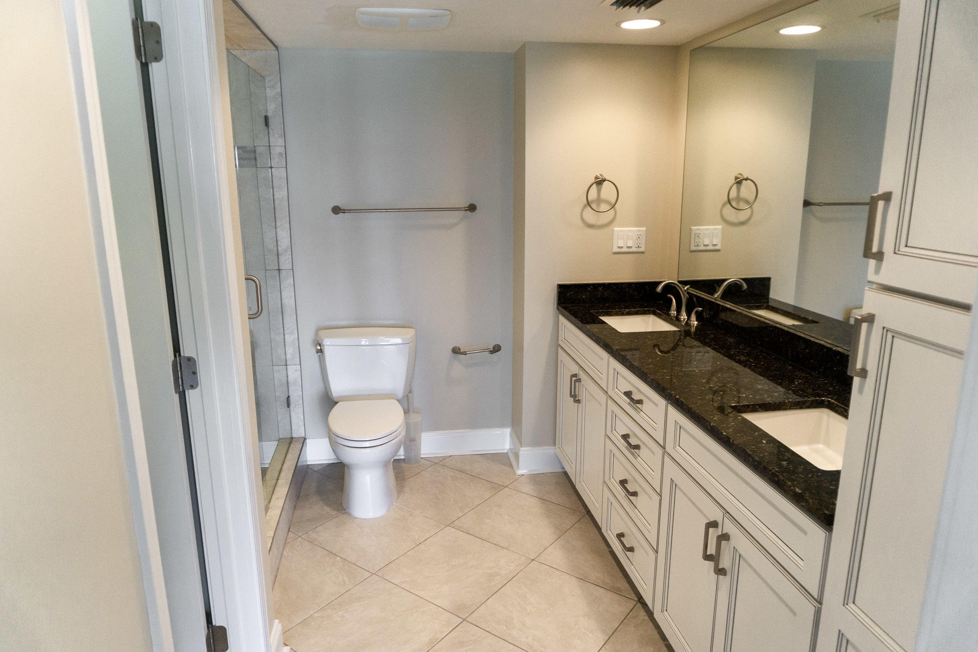 BREAKERS EAST CONDO - Residential