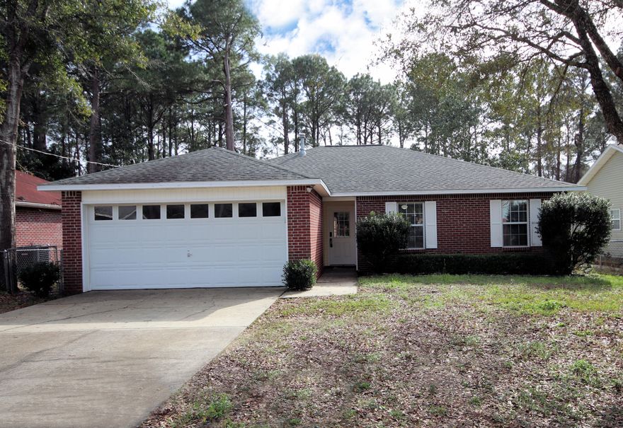 Great 3 Bed / 2 Bath home centrally located in Niceville. New flooring, large fenced back yard with new swing set. The roof is approximately 3 years old.