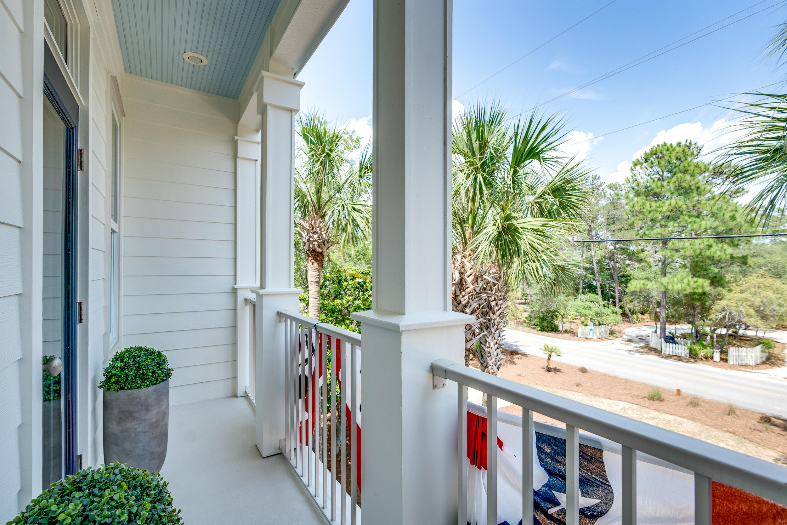 LAKEWOOD ESTATES - Residential