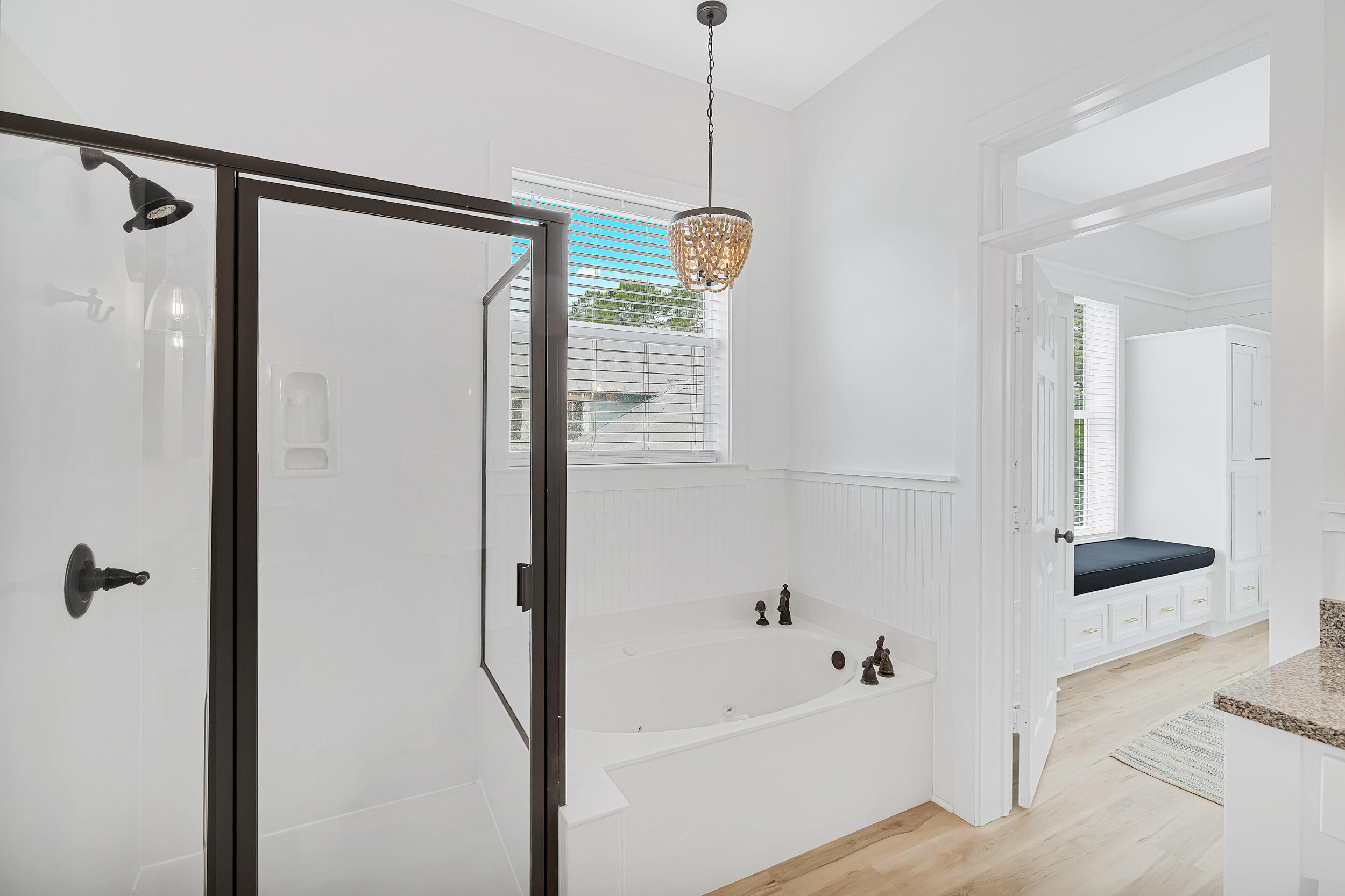 LAKEWOOD ESTATES - Residential