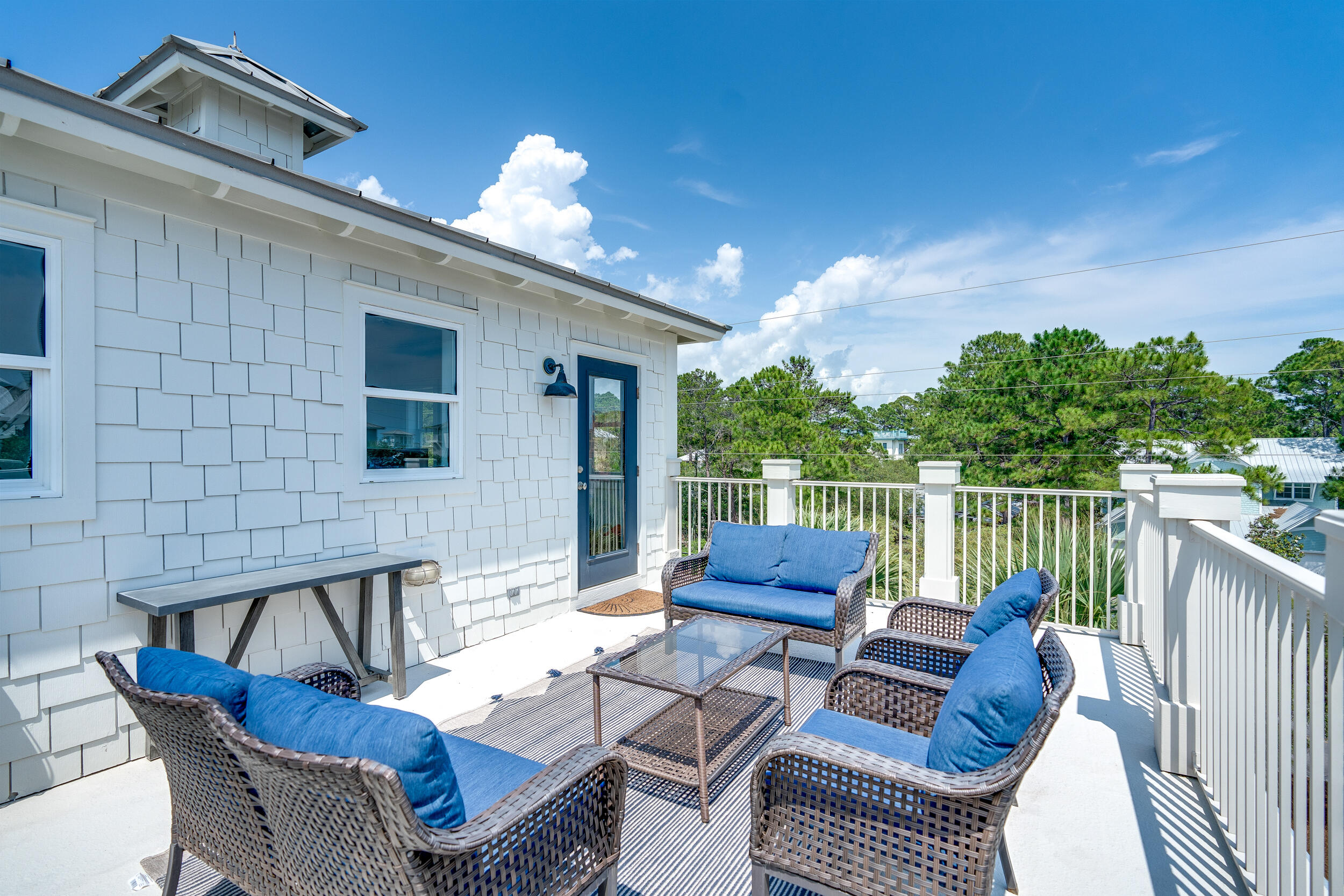 LAKEWOOD ESTATES - Residential