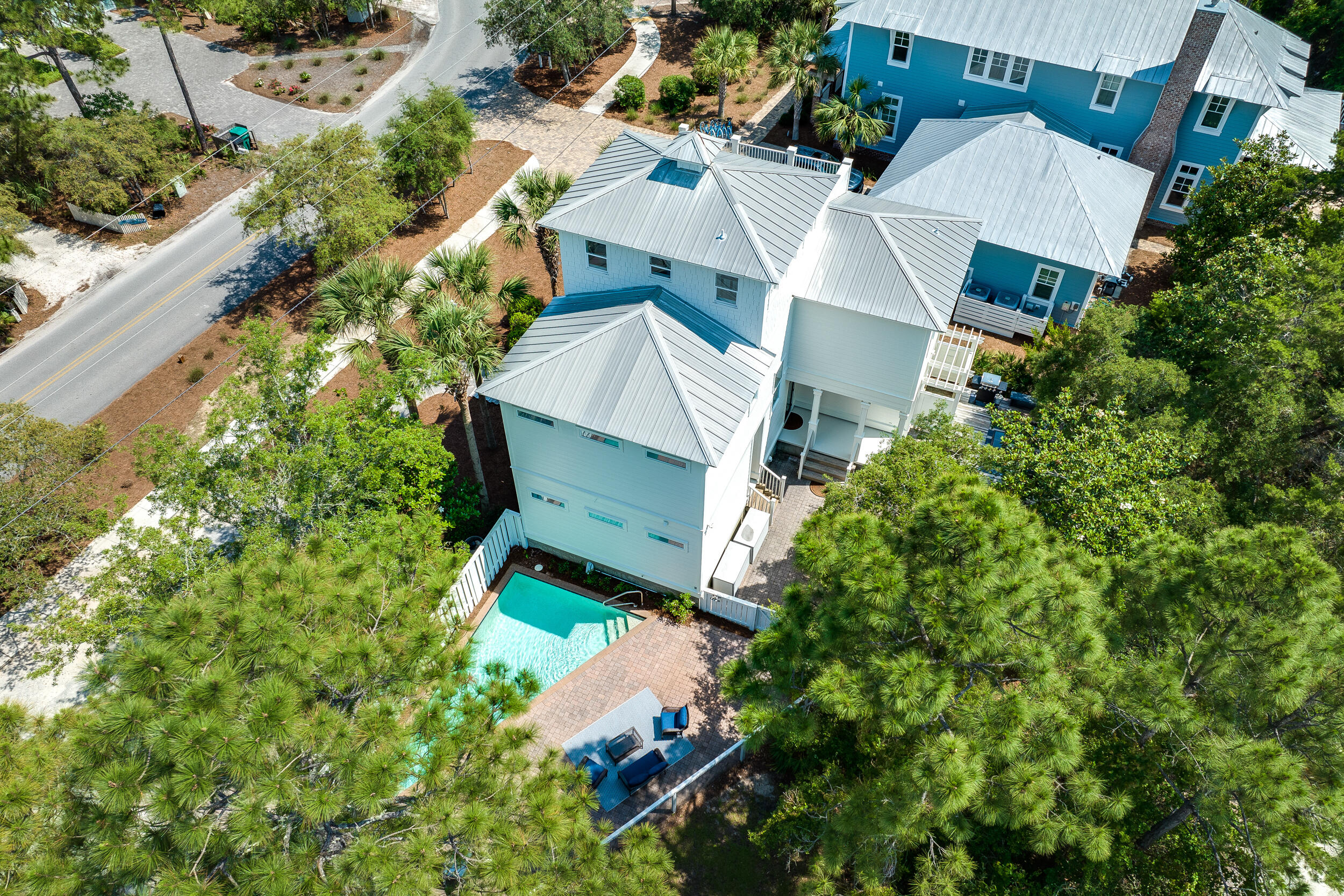 LAKEWOOD ESTATES - Residential