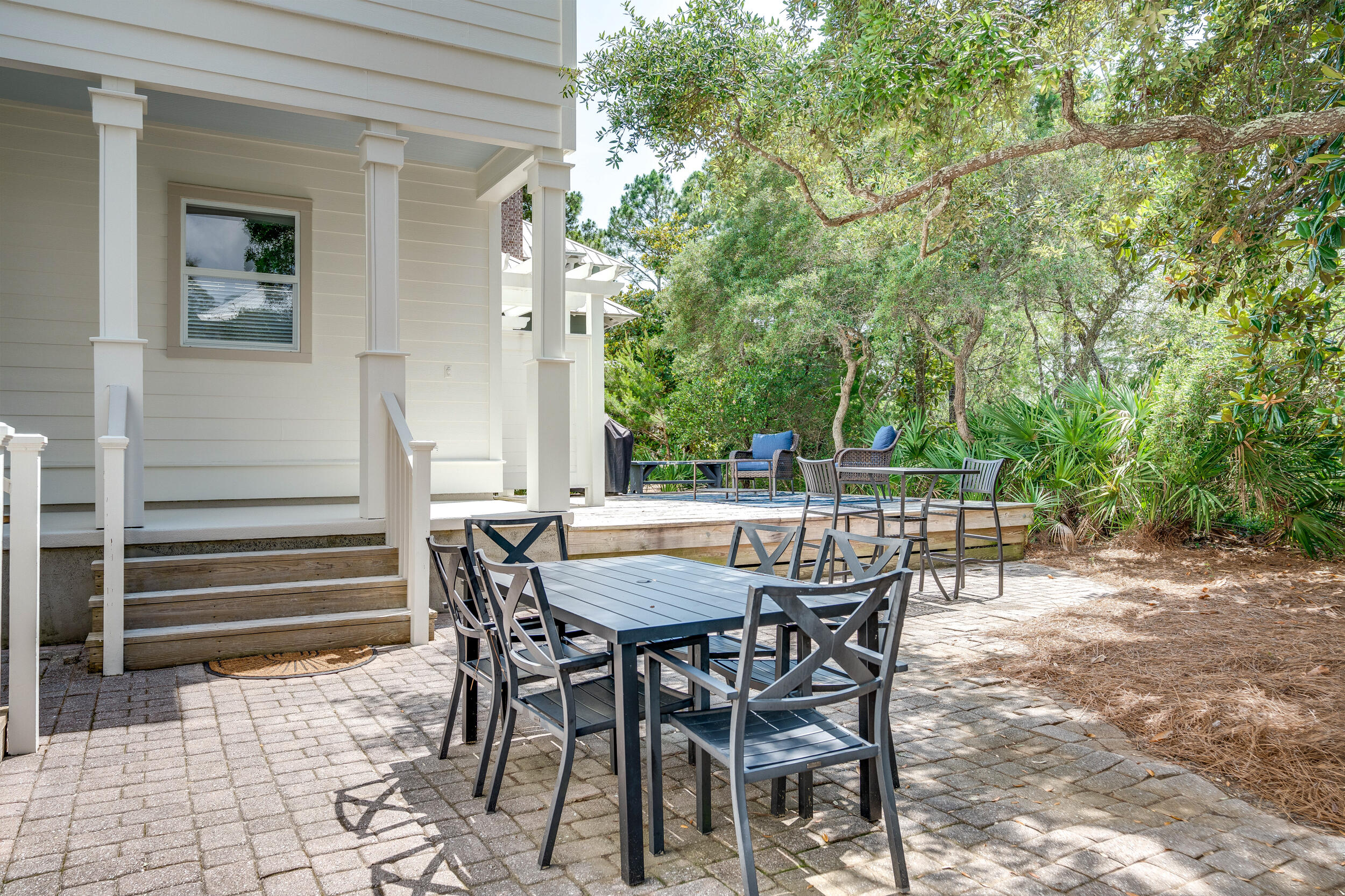 LAKEWOOD ESTATES - Residential