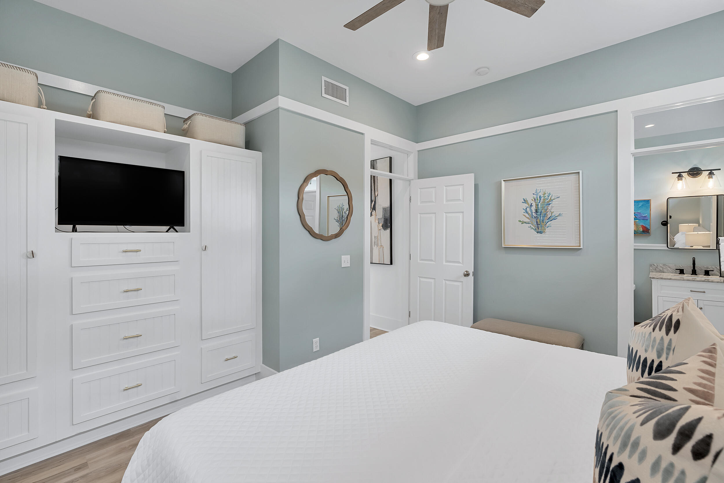 LAKEWOOD ESTATES - Residential