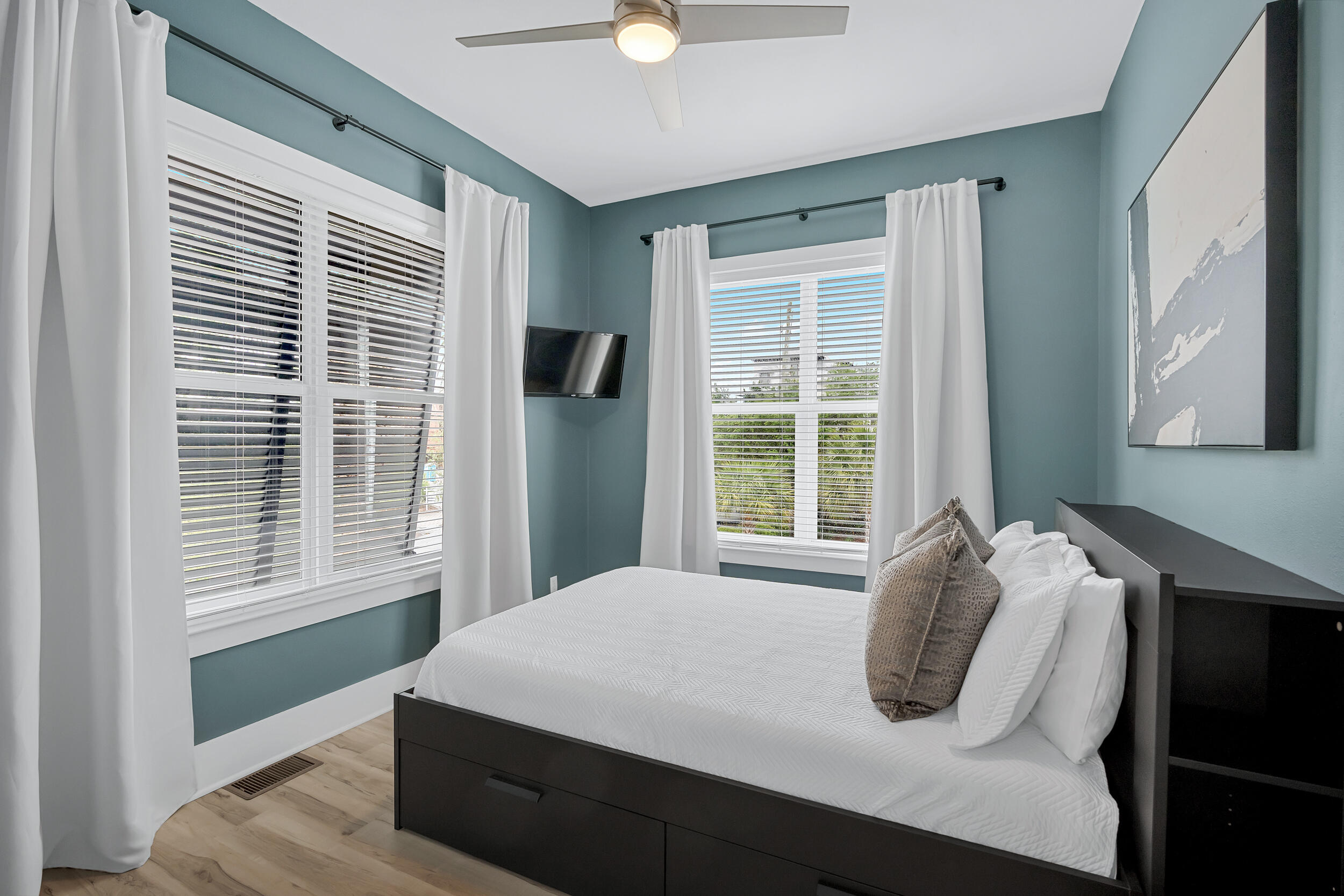 LAKEWOOD ESTATES - Residential