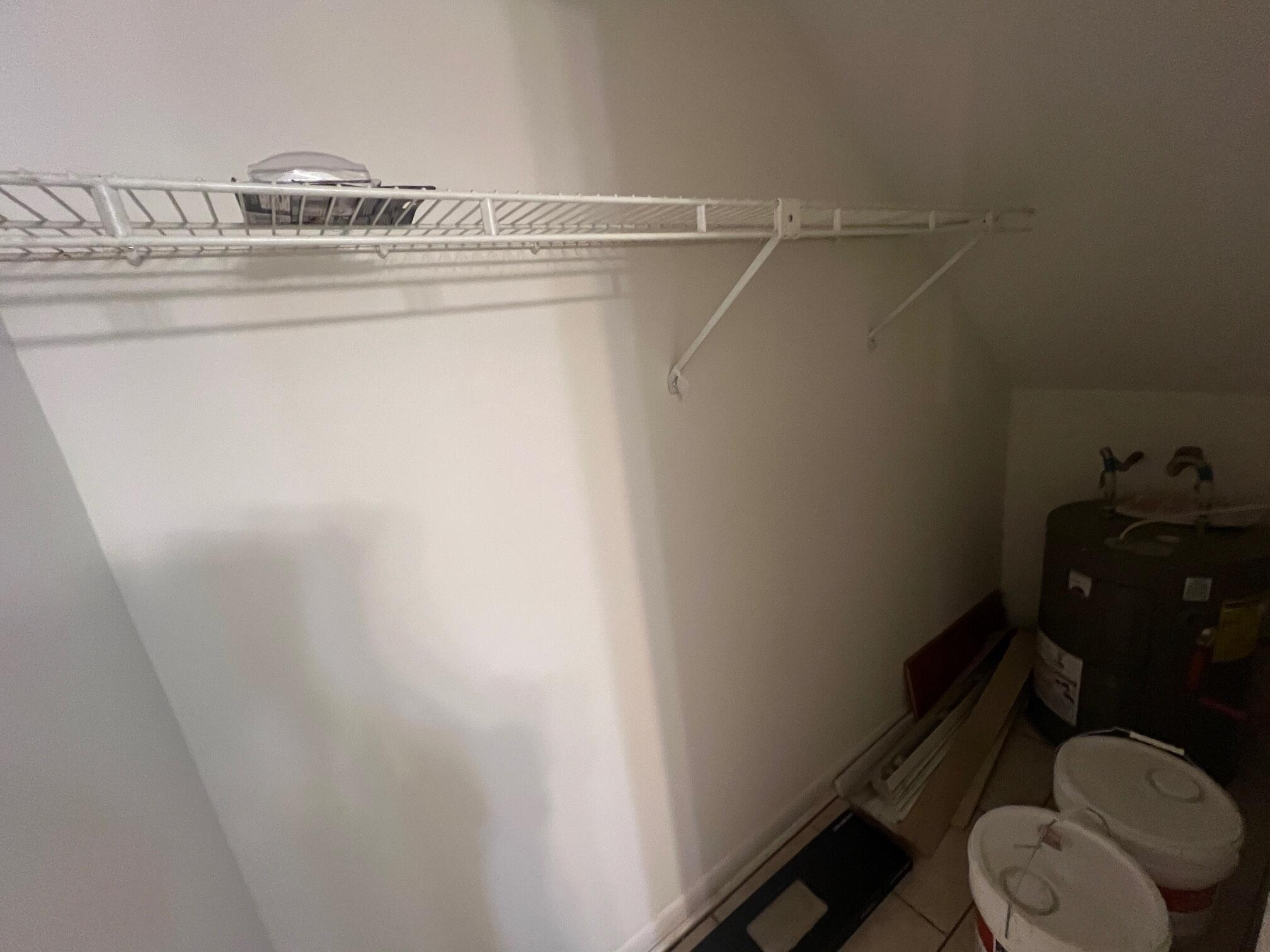 BIENVILLE SQUARE T/H - Residential Lease