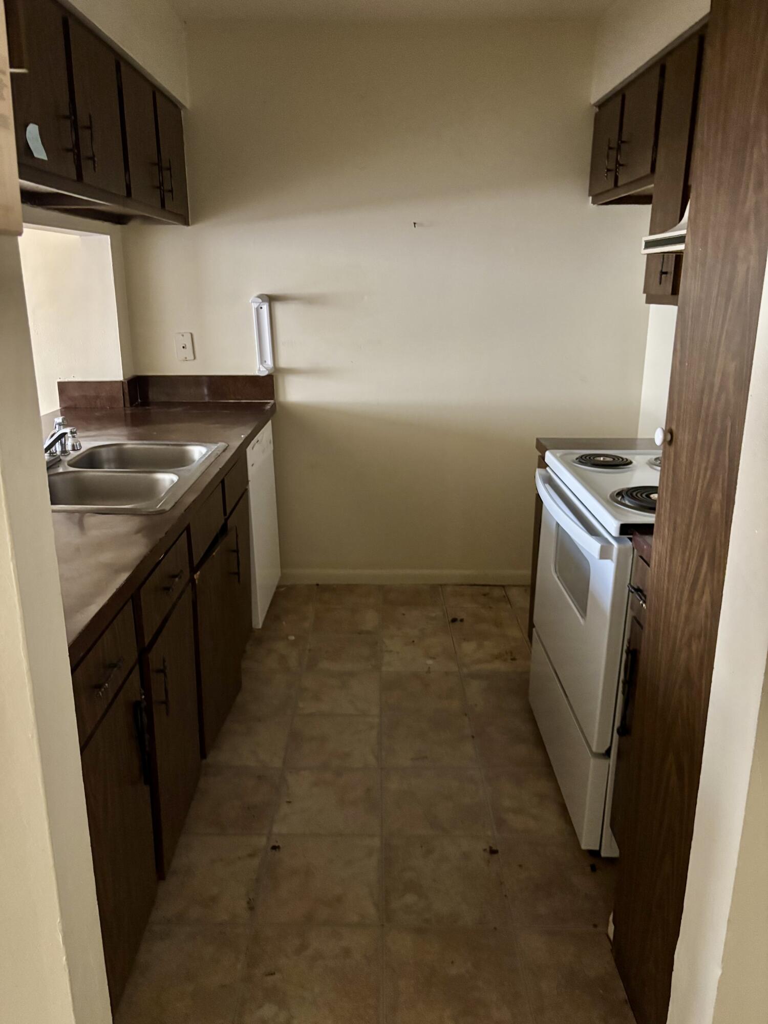 FAIR OAKS VILLAGE CONDO - Residential