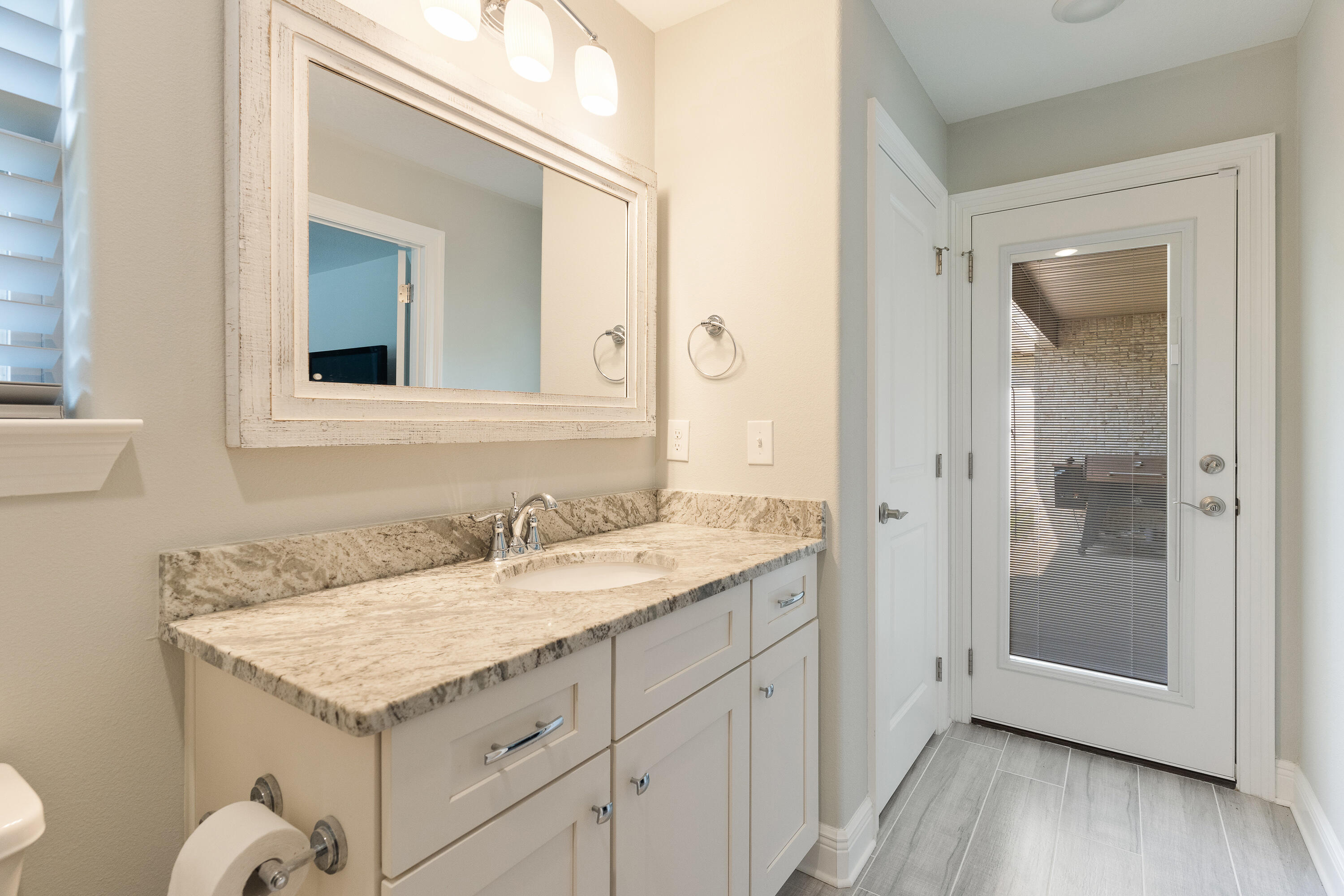 SANDY COVE 1ST ADDN - Residential