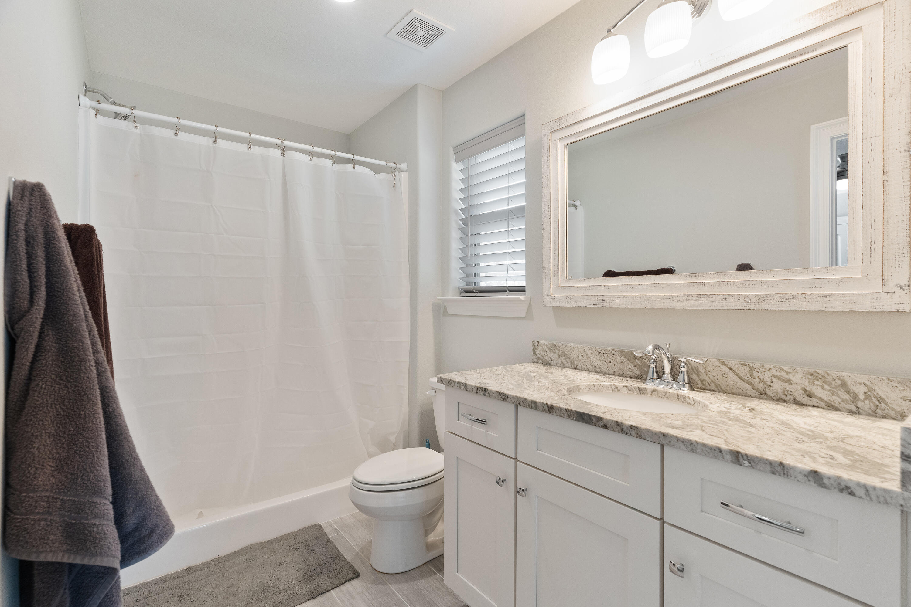 SANDY COVE 1ST ADDN - Residential