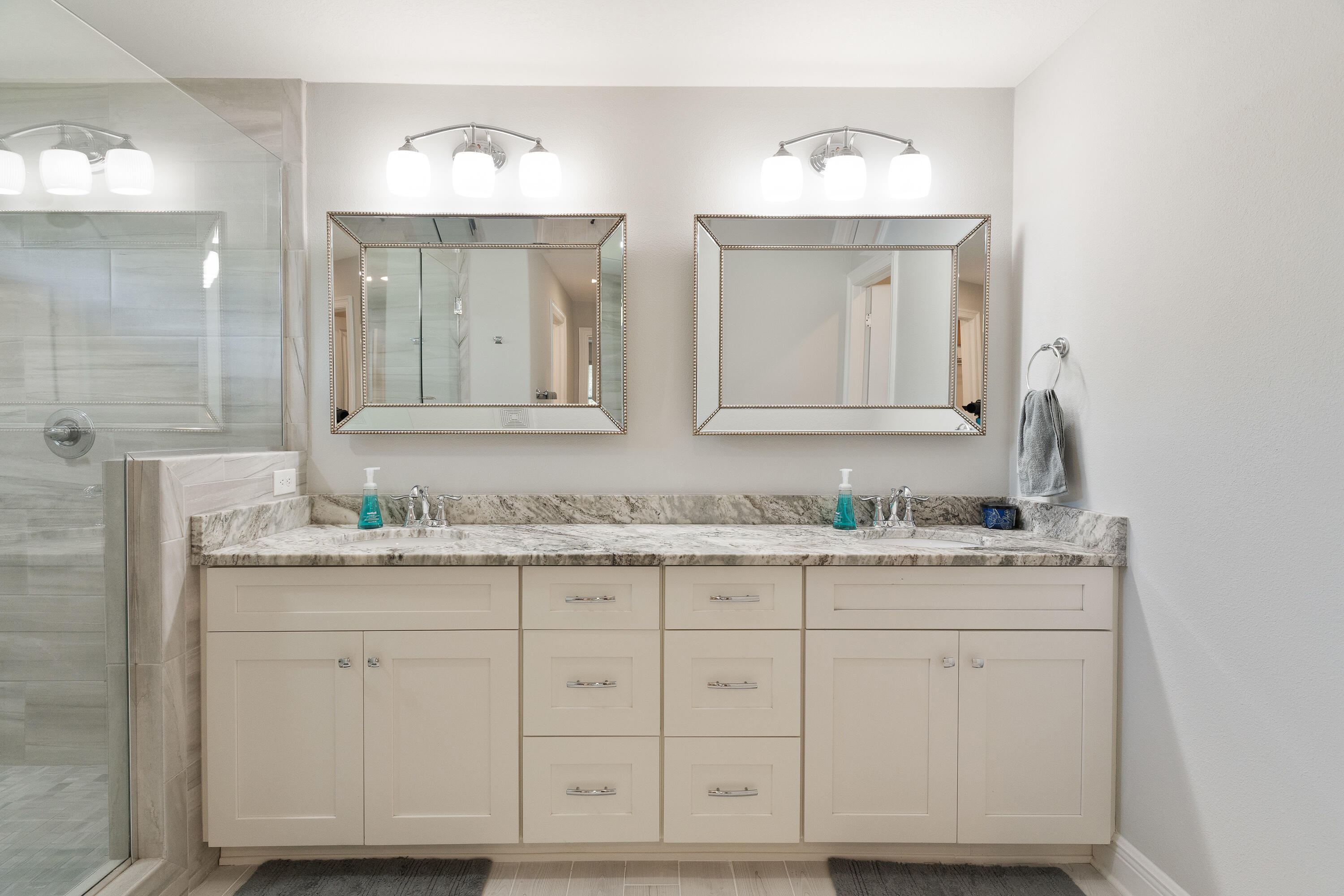SANDY COVE 1ST ADDN - Residential