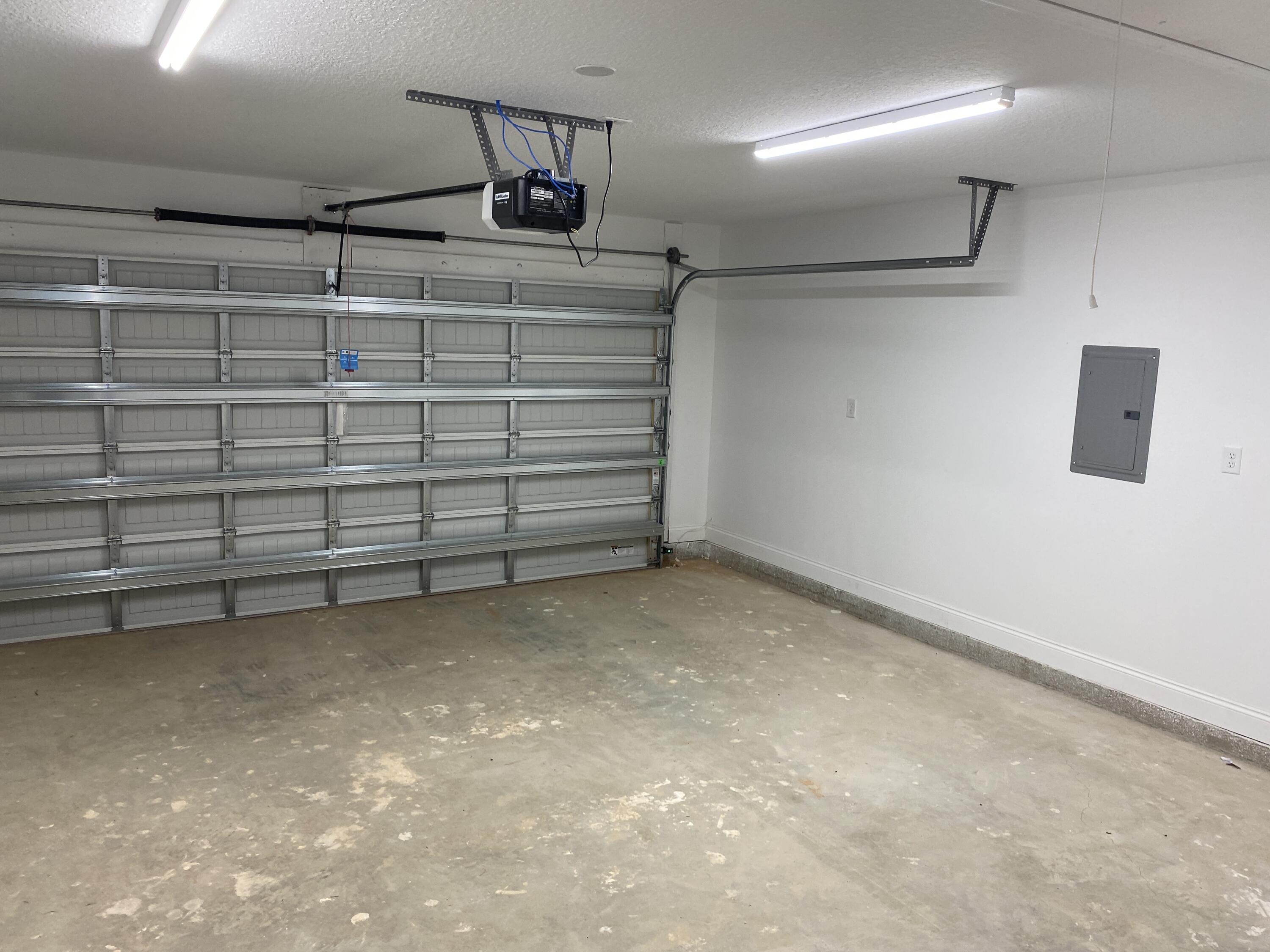 NO RECORDED SUBDIVISION - Residential Lease