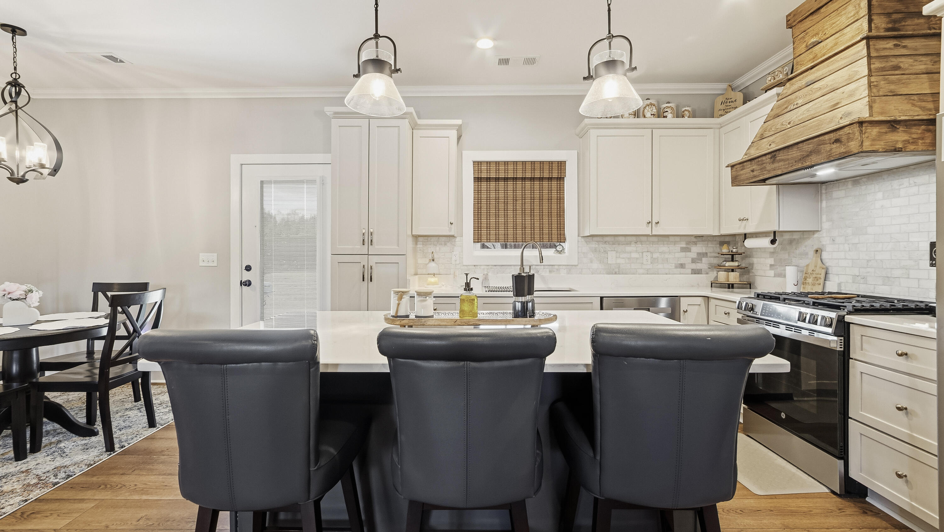 Adams Sub - 1st Add - Residential