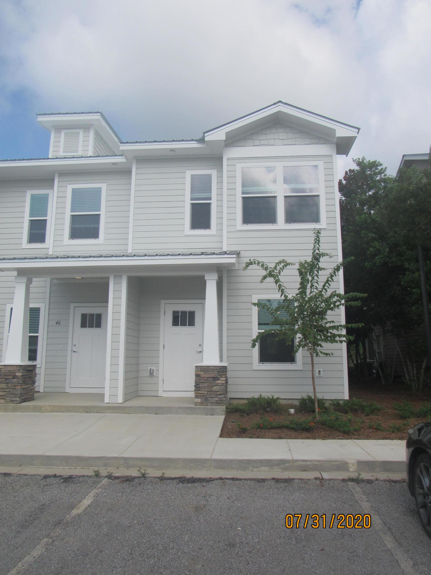 VERANDAS AT FREEPORT - Residential Lease