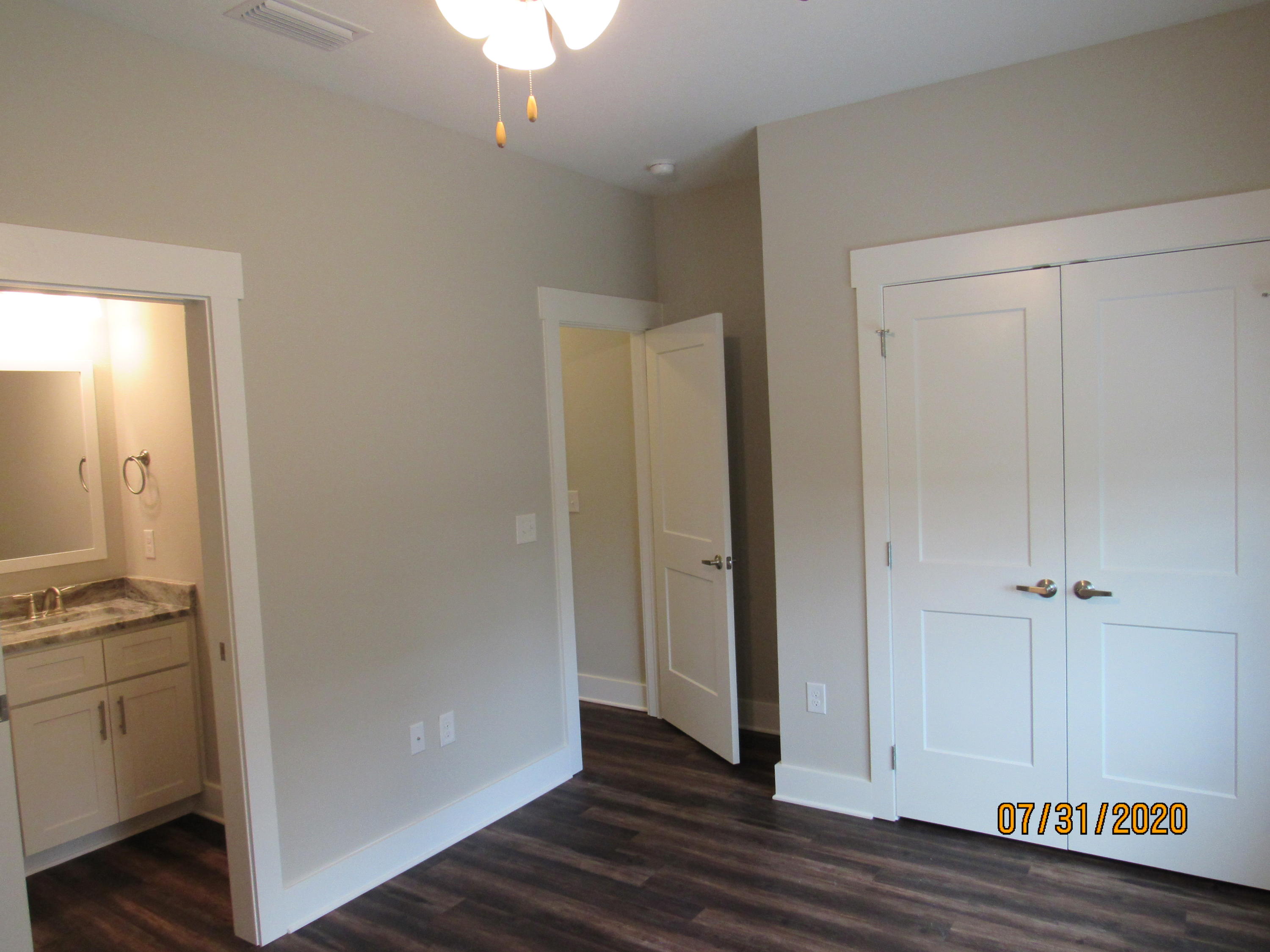 VERANDAS AT FREEPORT - Residential Lease